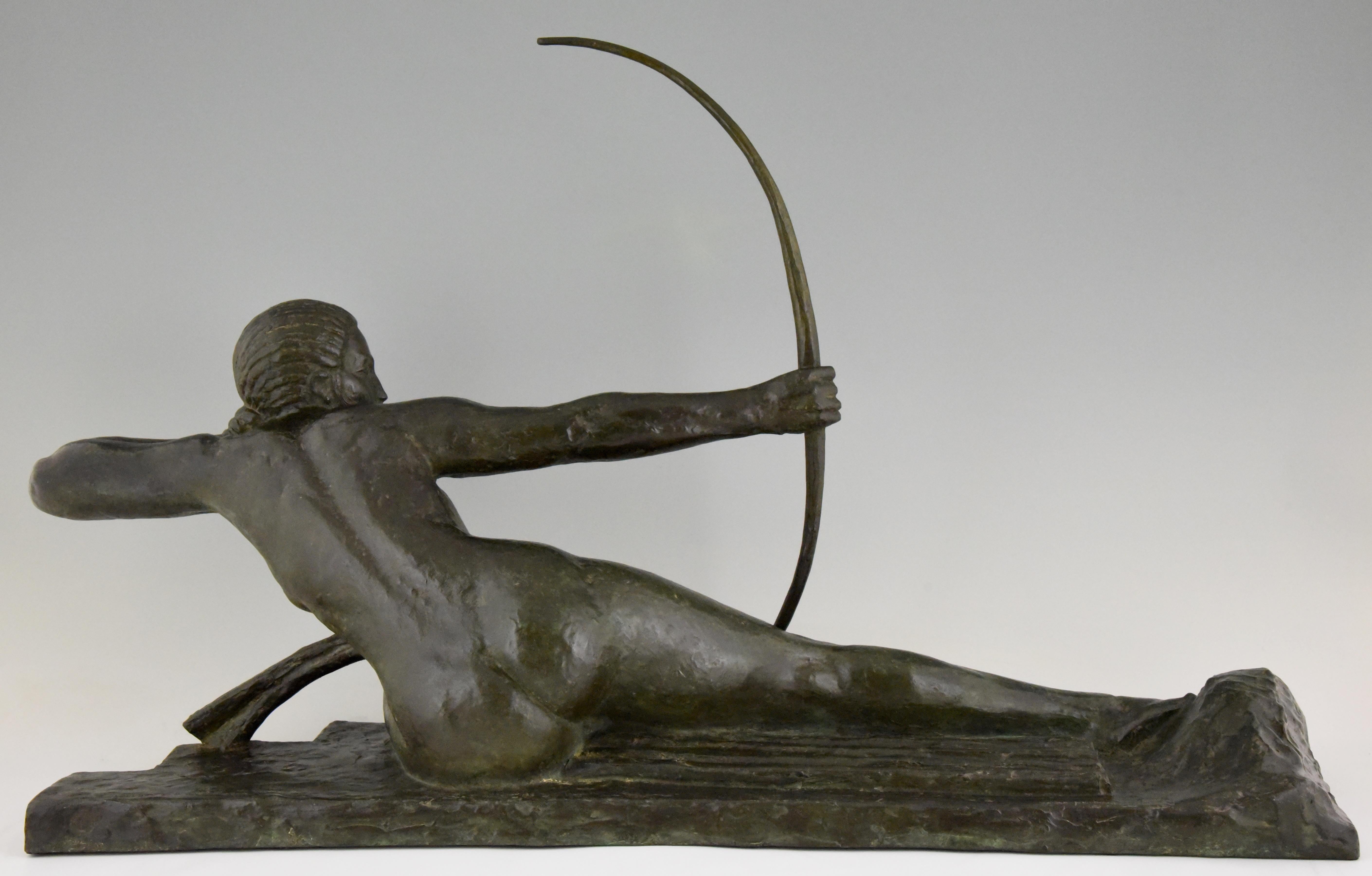 Art Deco Bronze Sculpture Nude with Bow Penthesilia by Bouraine, France, 1930 In Good Condition In Antwerp, BE