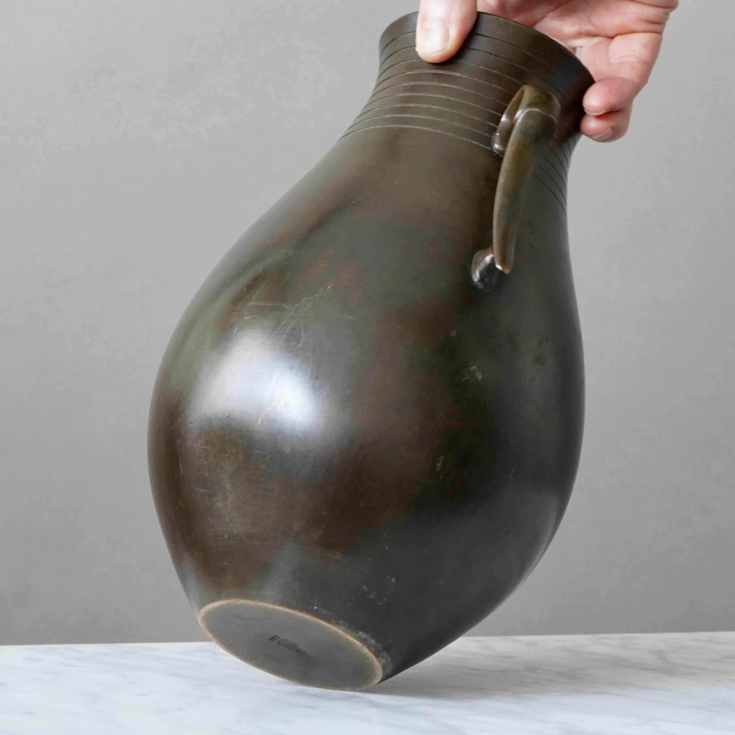 Grande vaso in bronzo Art Deco di GAB Guldsmedsaktiebolaget, Svezia, anni '30 in vendita 3