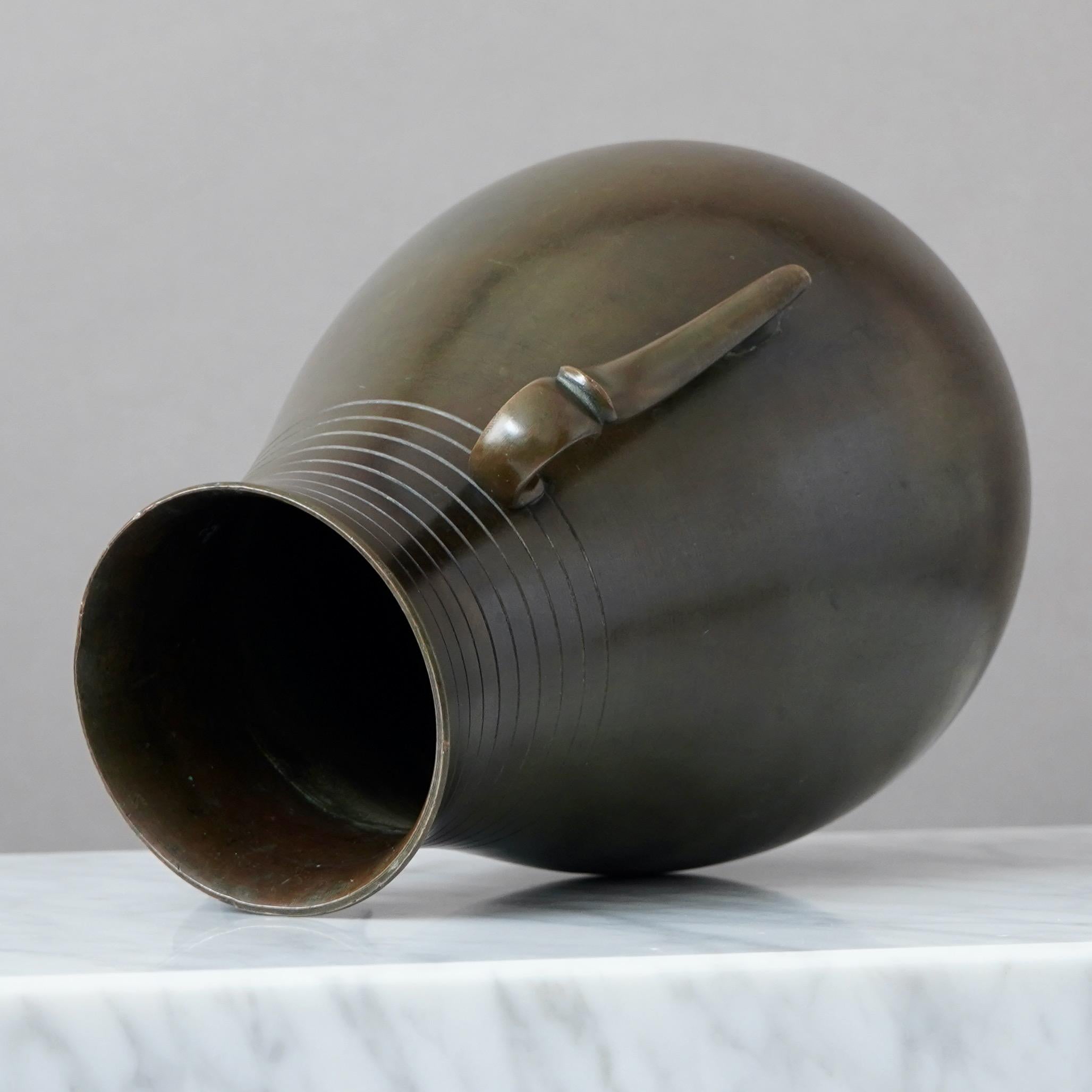Grande vaso in bronzo Art Deco di GAB Guldsmedsaktiebolaget, Svezia, anni '30 in vendita 5