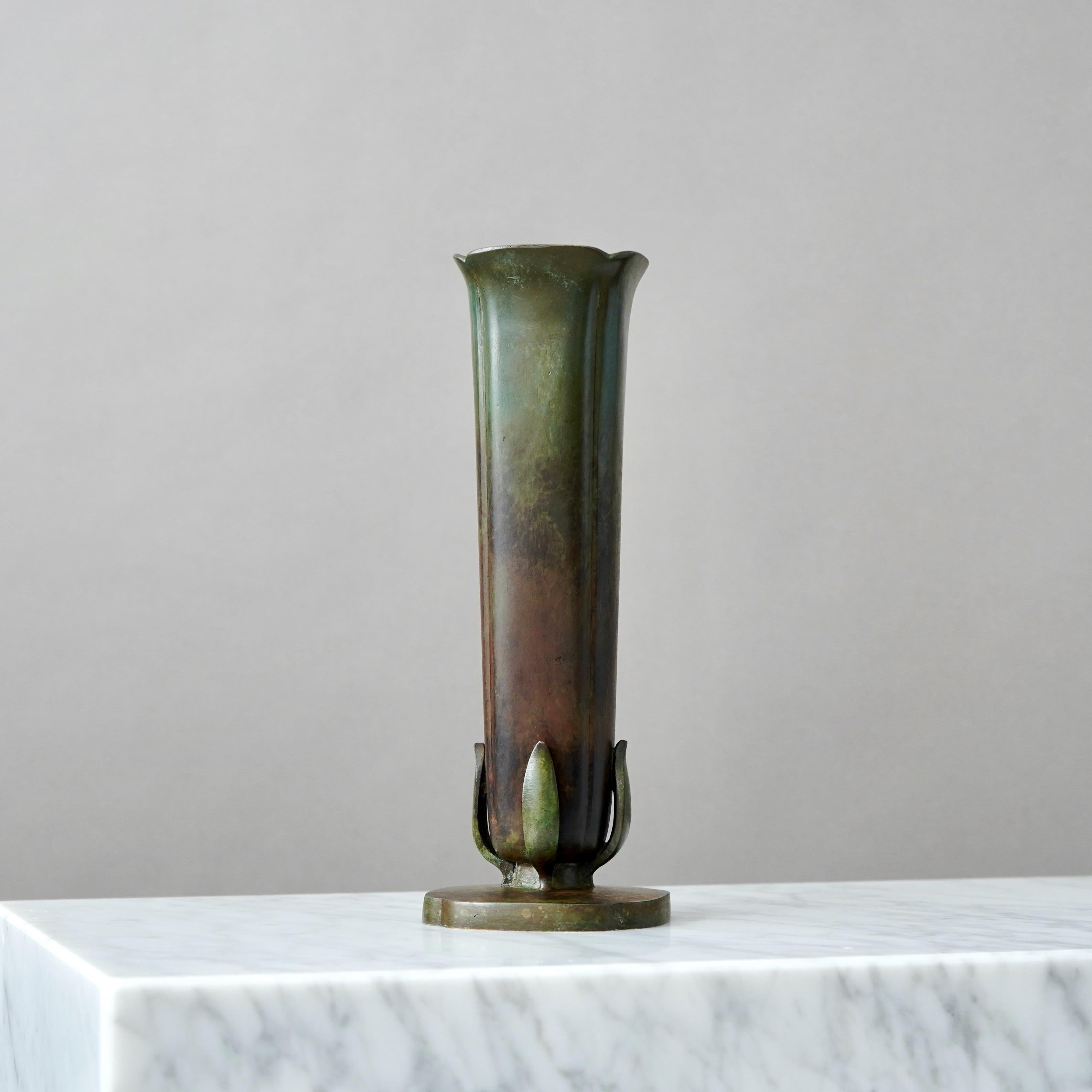A large and beautiful bronze vase with amazing patina. 
Made by GAB Guldsmedsaktiebolaget, Sweden, 1930s.  

Good condition, some light scratches and wear to the patination.
Stamped 'BRONS' and makers mark.