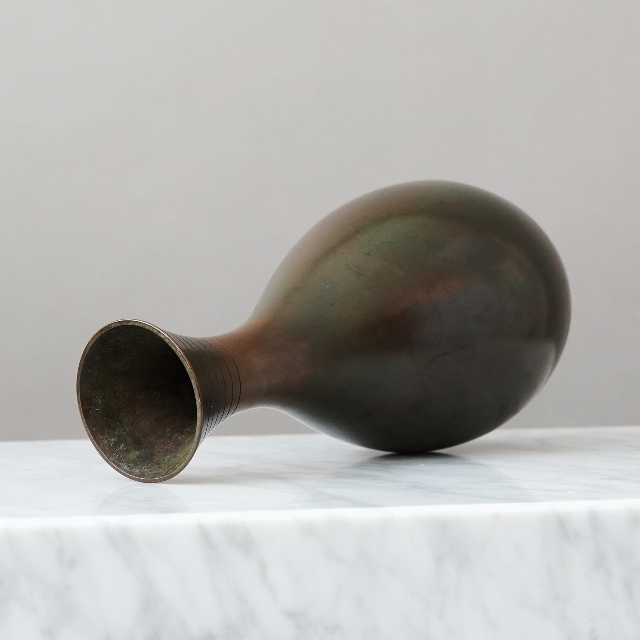 Svedese Large Art Deco Bronze Vase by GAB Guldsmedsaktiebolaget, Sweden, 1930s in vendita