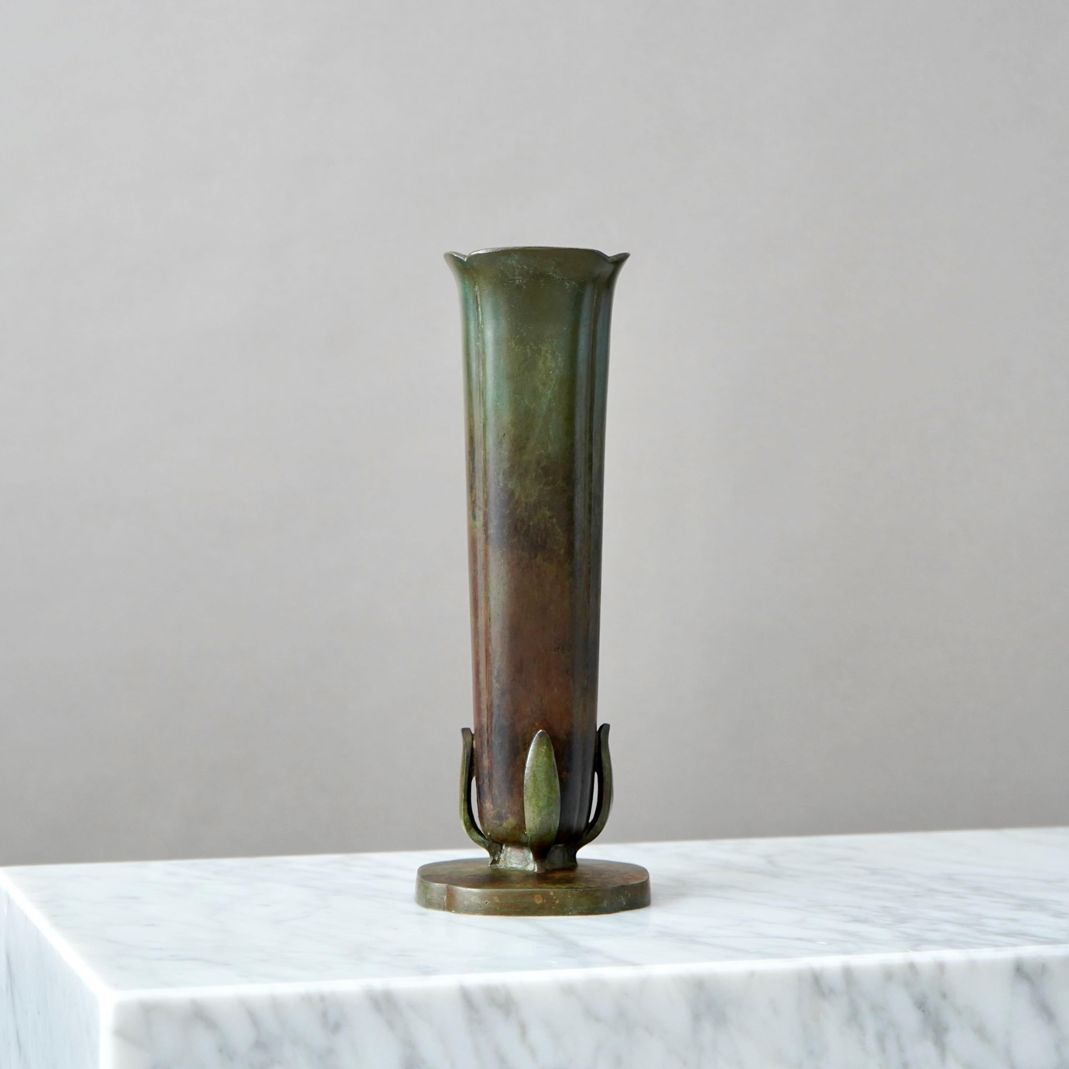 Large Art Deco Bronze Vase by GAB Guldsmedsaktiebolaget, Sweden, 1930s For Sale 1