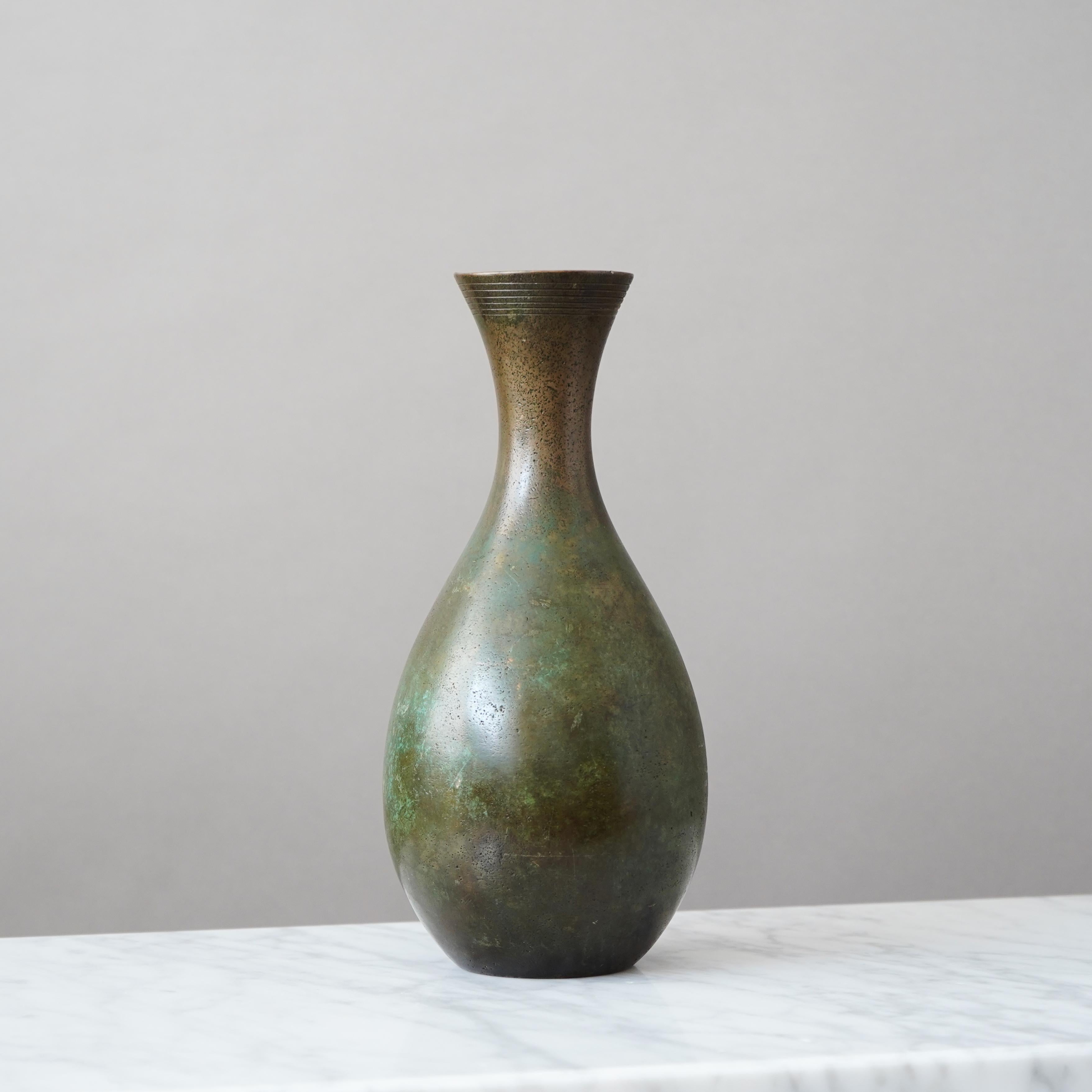 Bronzo Large Art Deco Bronze Vase by GAB Guldsmedsaktiebolaget, Sweden, 1930s in vendita