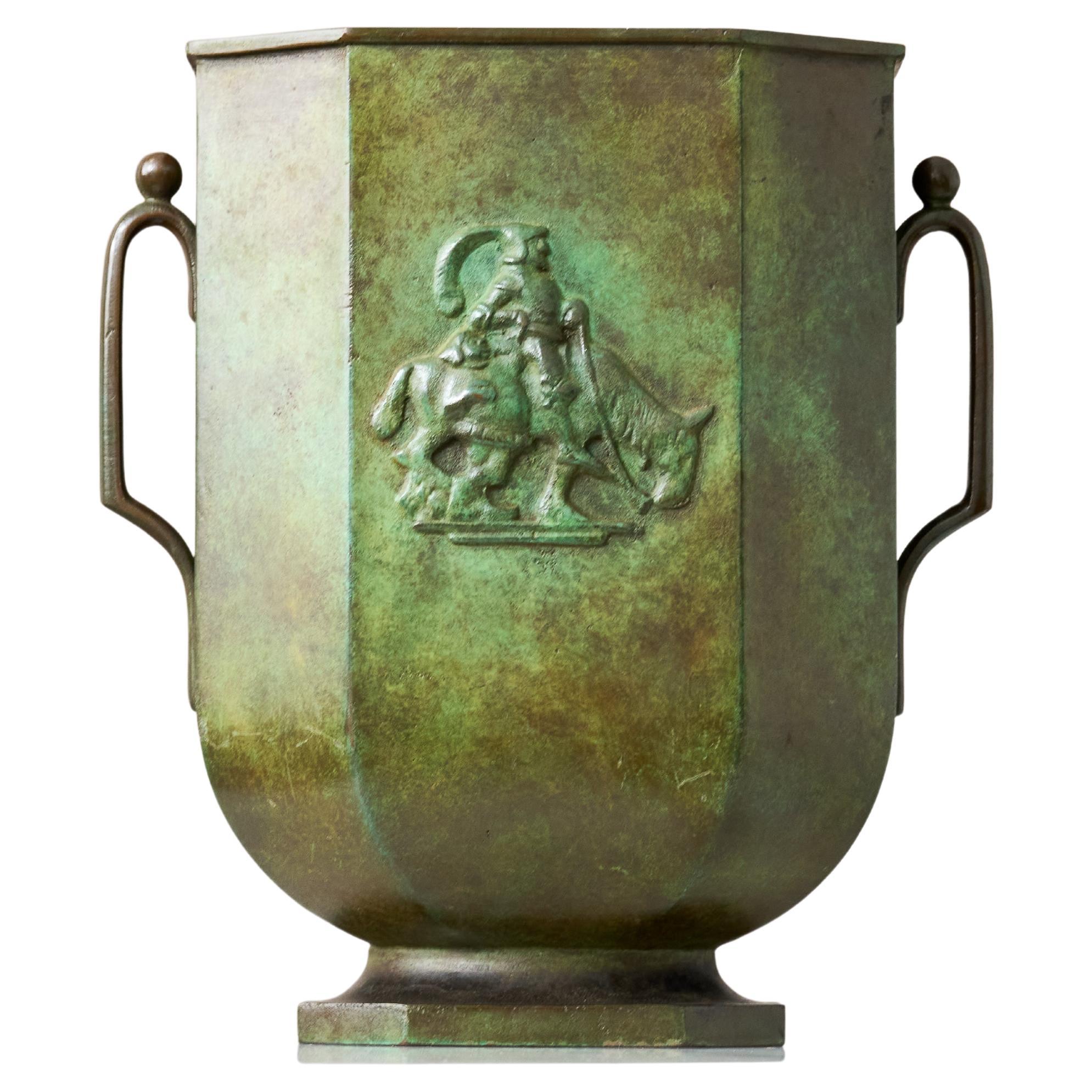 Grande vaso in bronzo Art Deco di GAB Guldsmedsaktiebolaget, Svezia, anni '30 in vendita