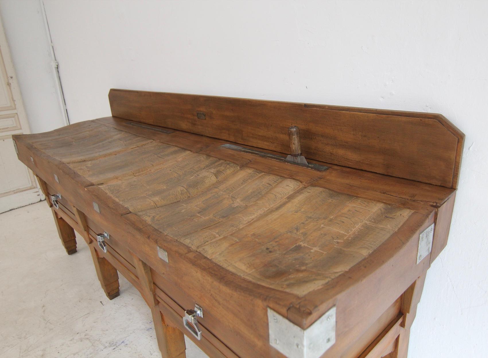 Large Art Deco Butcher´s Block Table For Sale 3