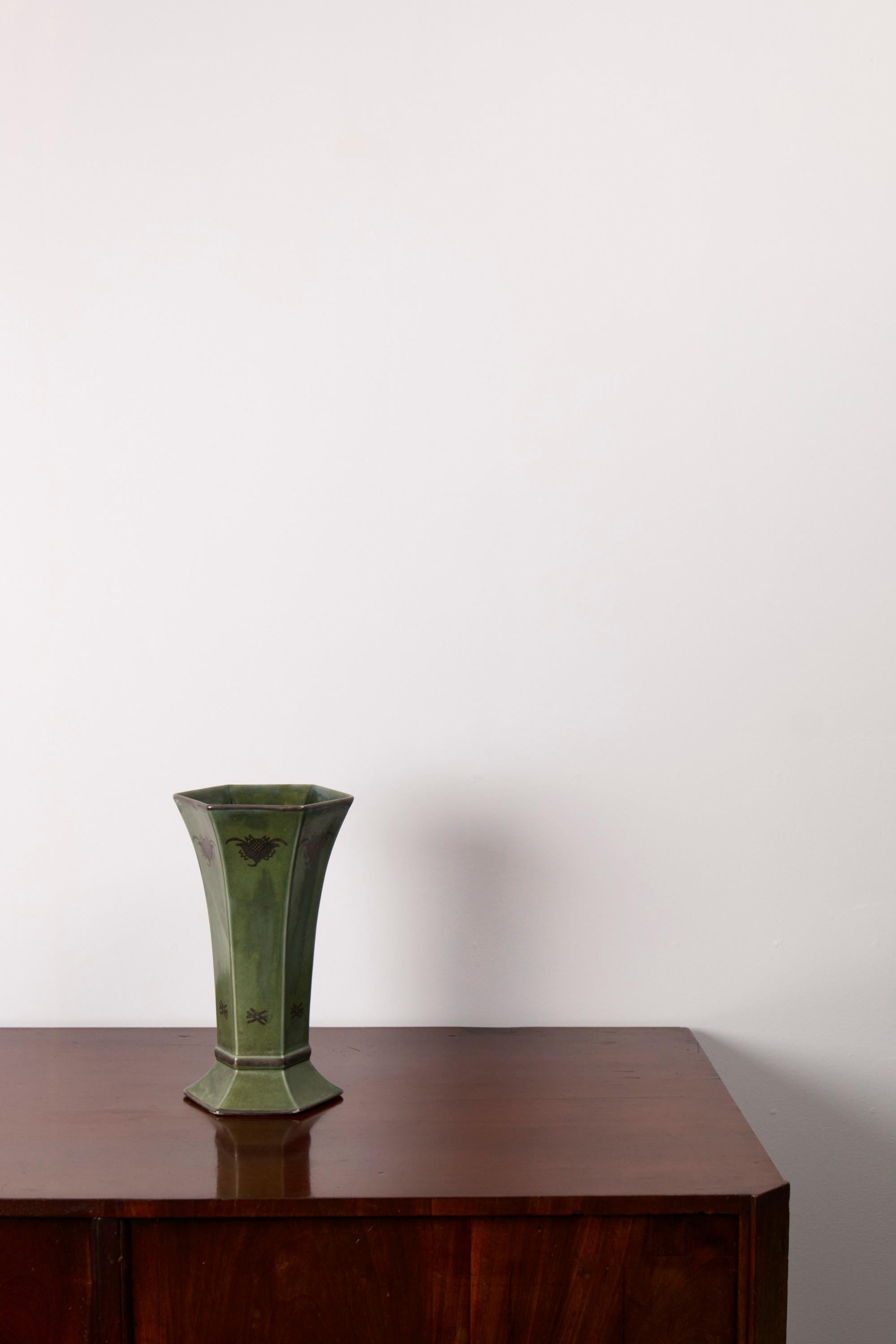 Scandinavian Modern Large Art Deco Ceramic Vase by Arabia Finland, 1940s For Sale