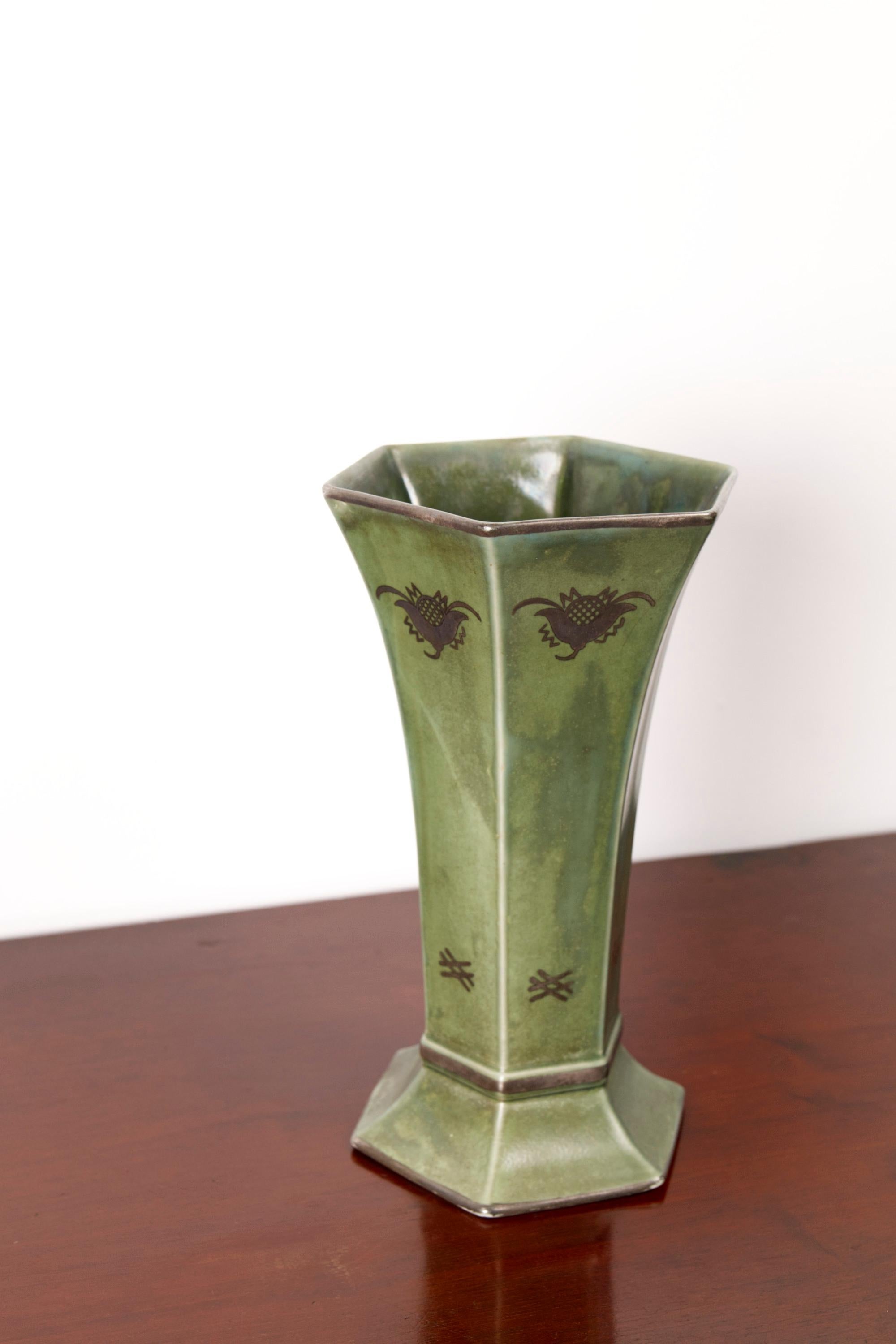 Glazed Large Art Deco Ceramic Vase by Arabia Finland, 1940s For Sale