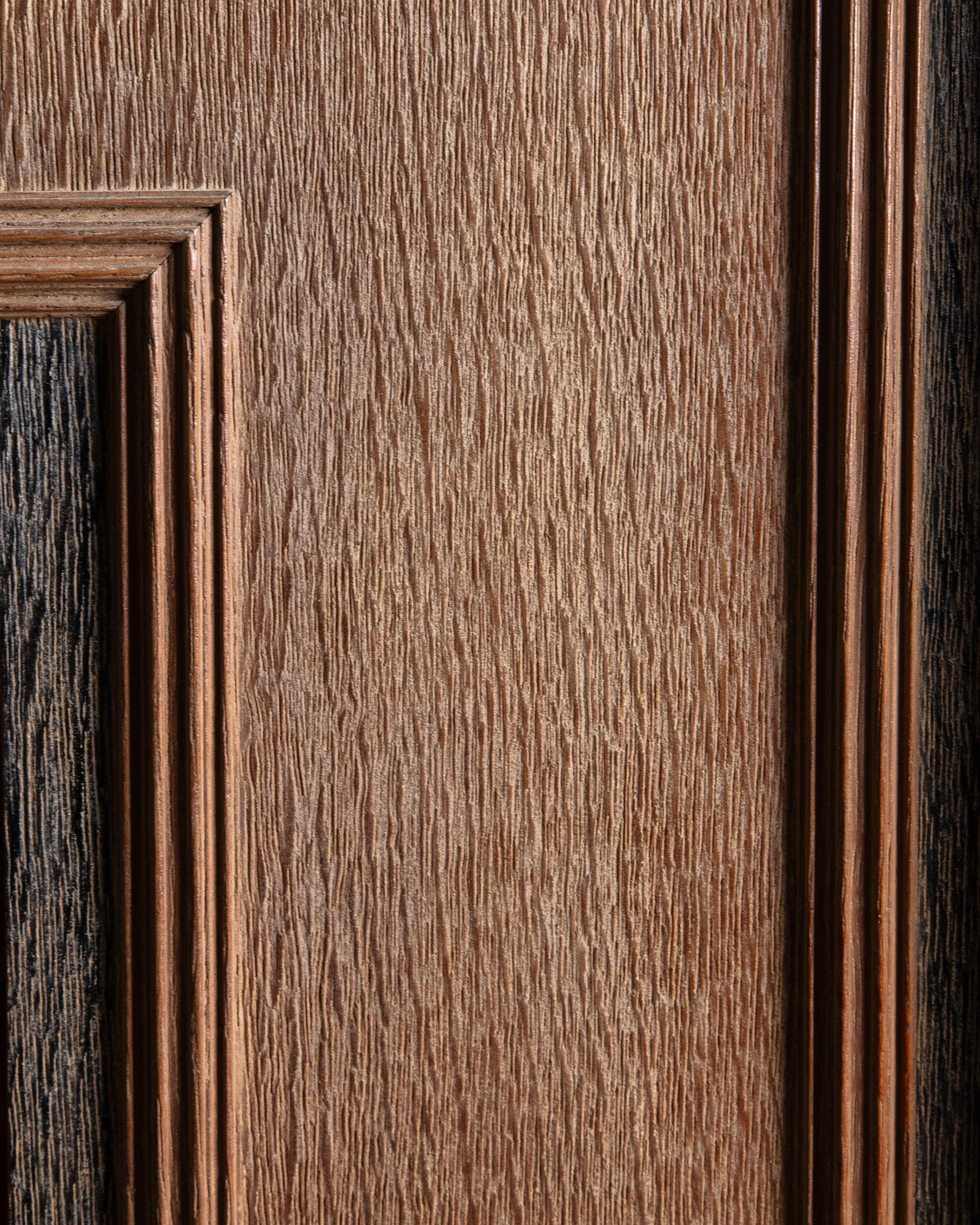Grand meuble de bar Art déco en Oak cérusé Manner Of Jean Charles Moreux, France, 19 en vente 7
