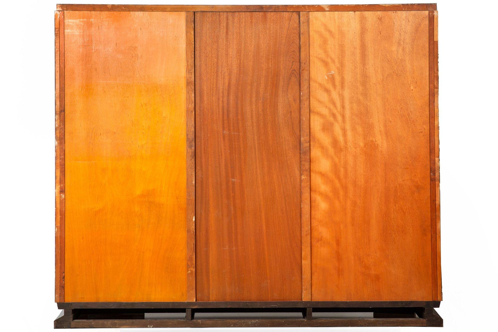 20th Century Large Art Deco Cerused Oak Display Cabinet Bookcase circa 1940 For Sale