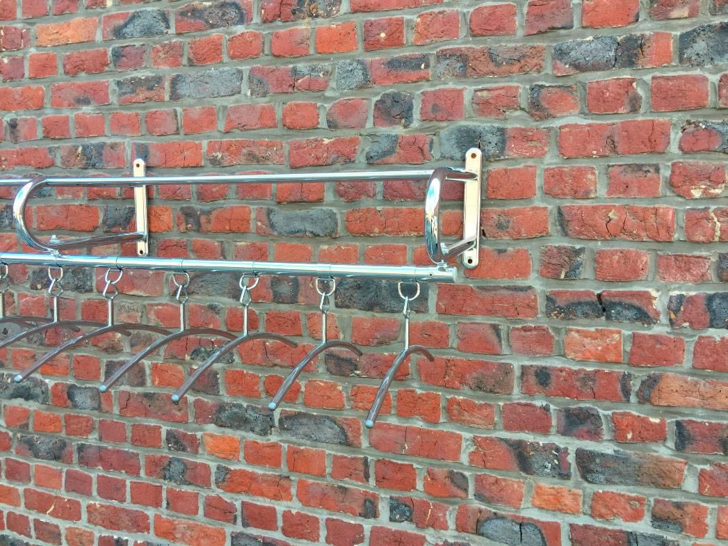 Large Art Deco Coat Rack in Chrome Metal, circa 1970 In Good Condition For Sale In Saint-Ouen, FR