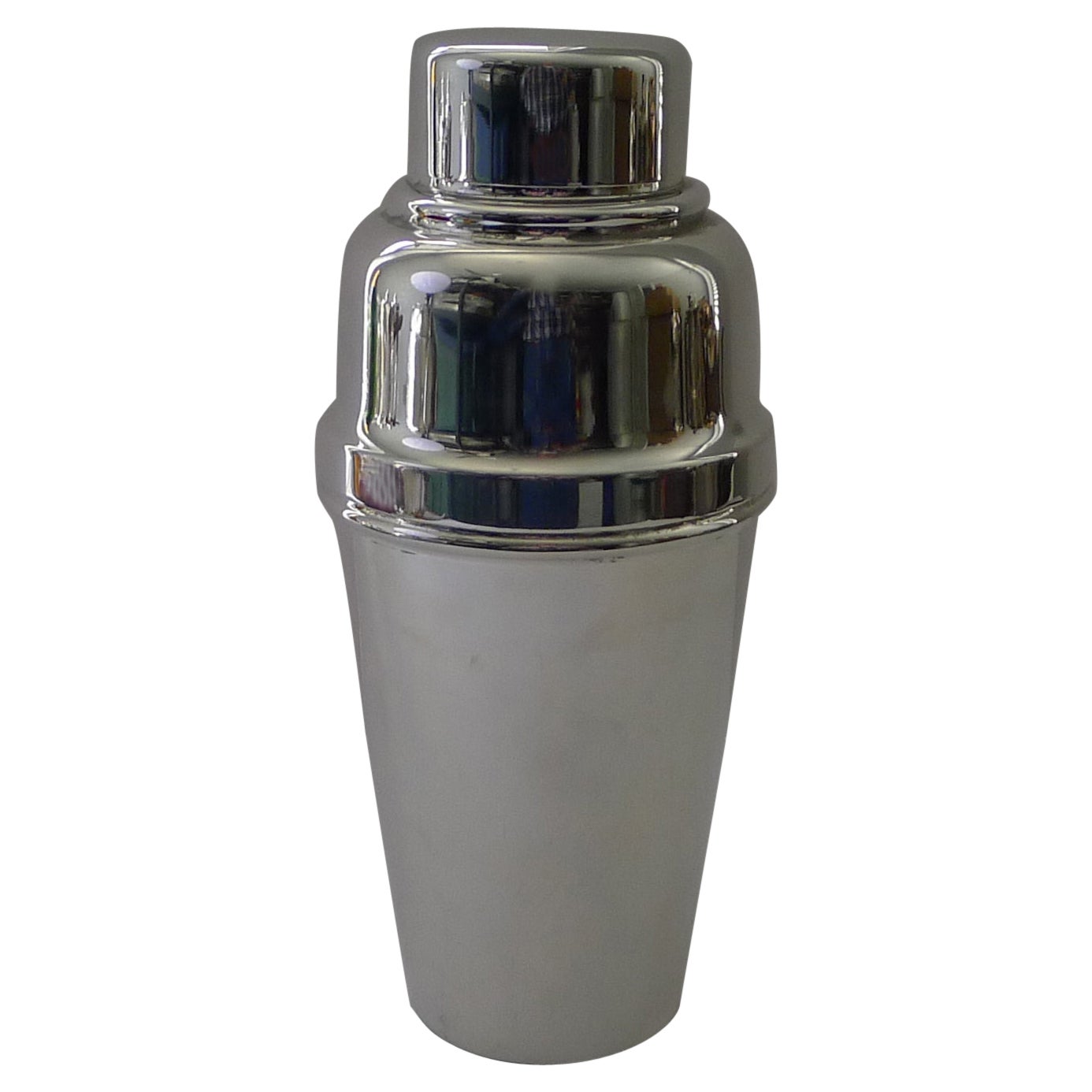 Großer Art-Déco-Cocktailshaker – integrierter Zitronengabel, um 1930 im Angebot