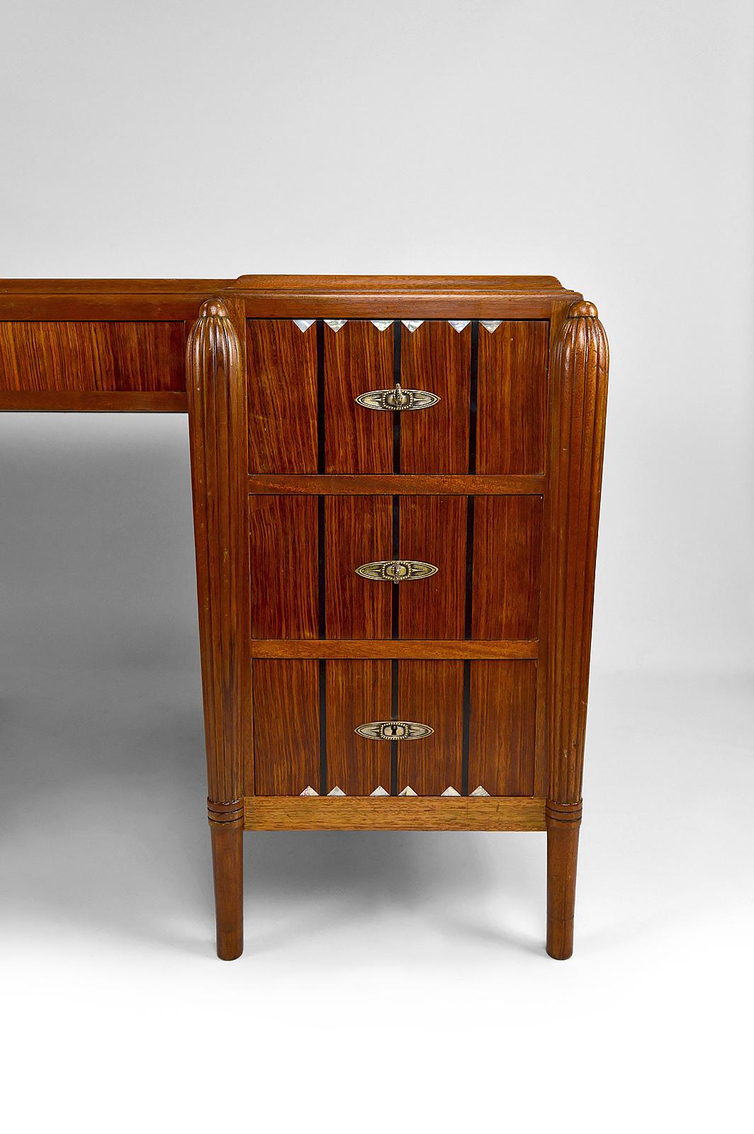 Large Art Deco Desk in Rosewood, Mother-of-Pearl and Ebony, France, circa 1920 10