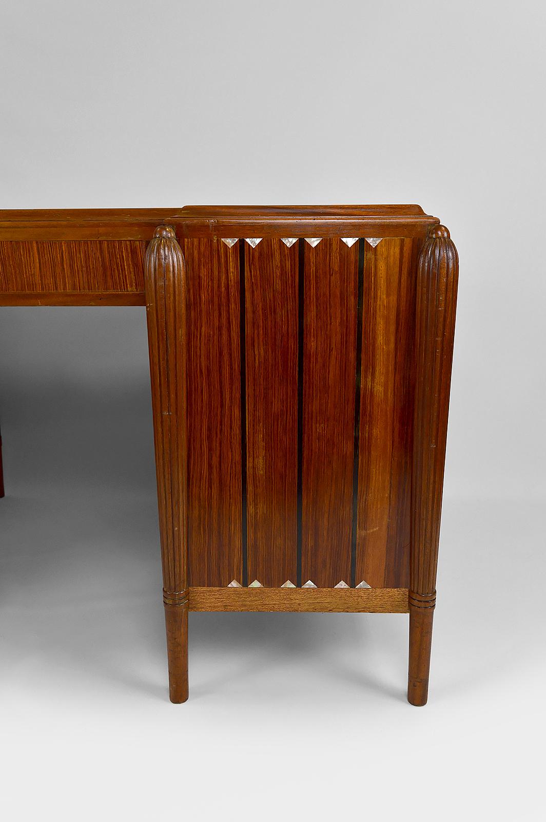 Large Art Deco Desk in Rosewood, Mother-of-Pearl and Ebony, France, circa 1920 13