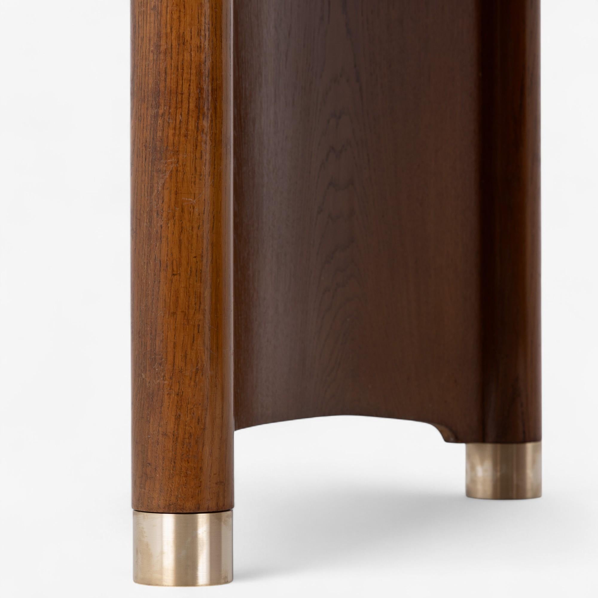 20th Century Large 'Art Deco' dining table/desk in patinated oak For Sale