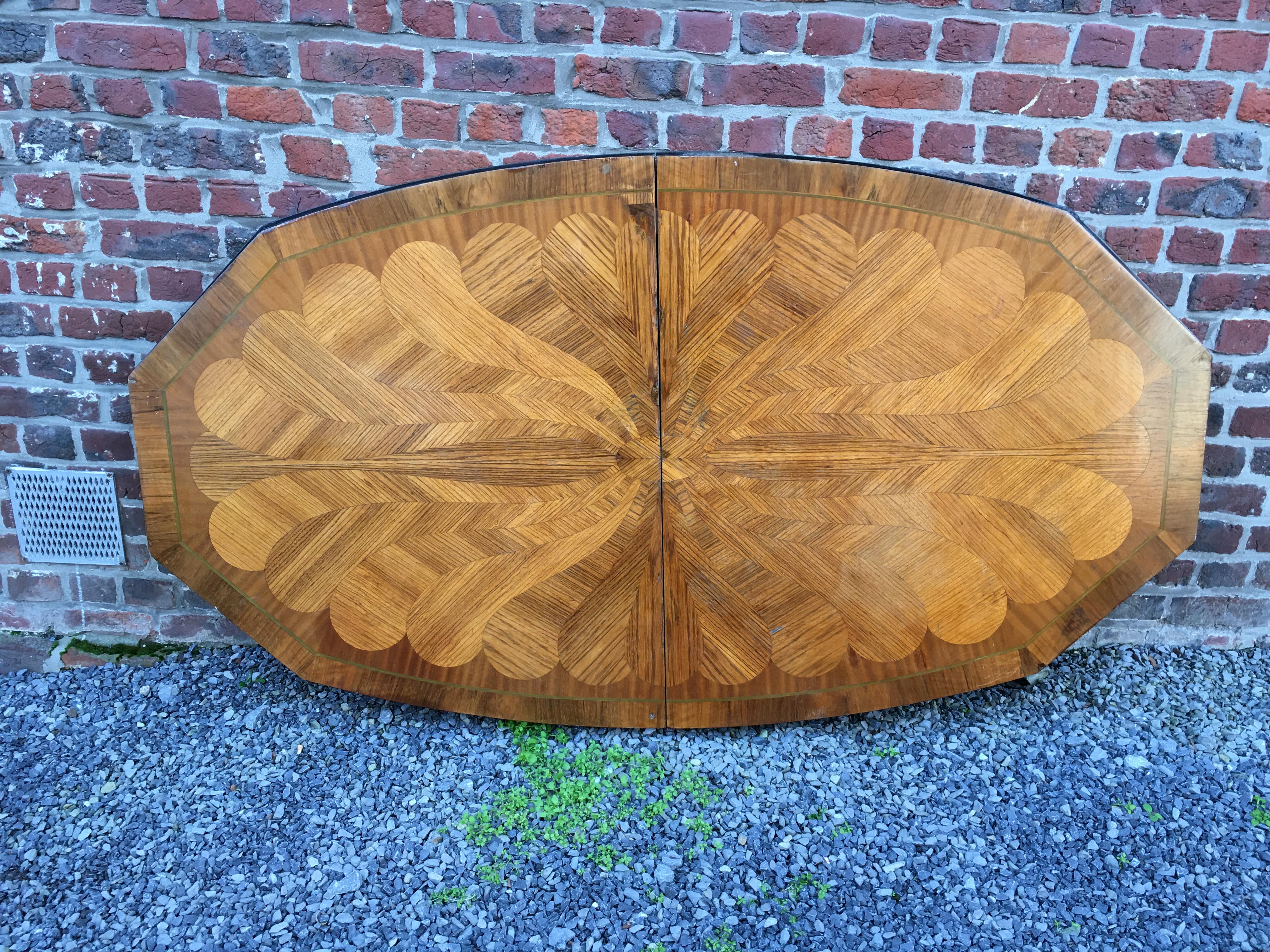 Early 20th Century Large Art Deco Dining Table with Marquetry Design on the Top, circa 1925-1930 For Sale