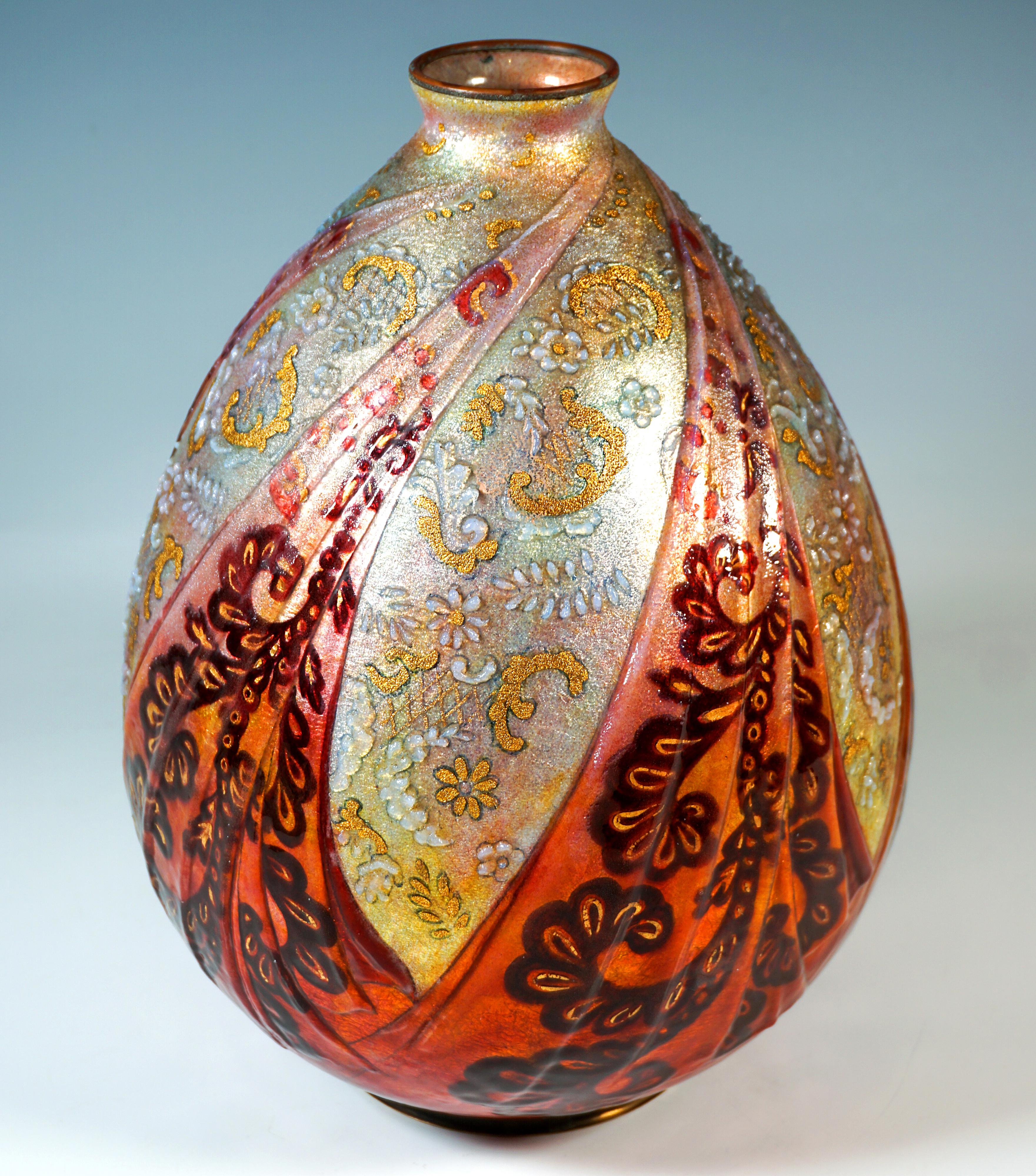 Große Art Déco-Emaille-Vase 'Volants Et Dentelles', Camille Fauré, Frankreich 1925/30 (Art déco) im Angebot