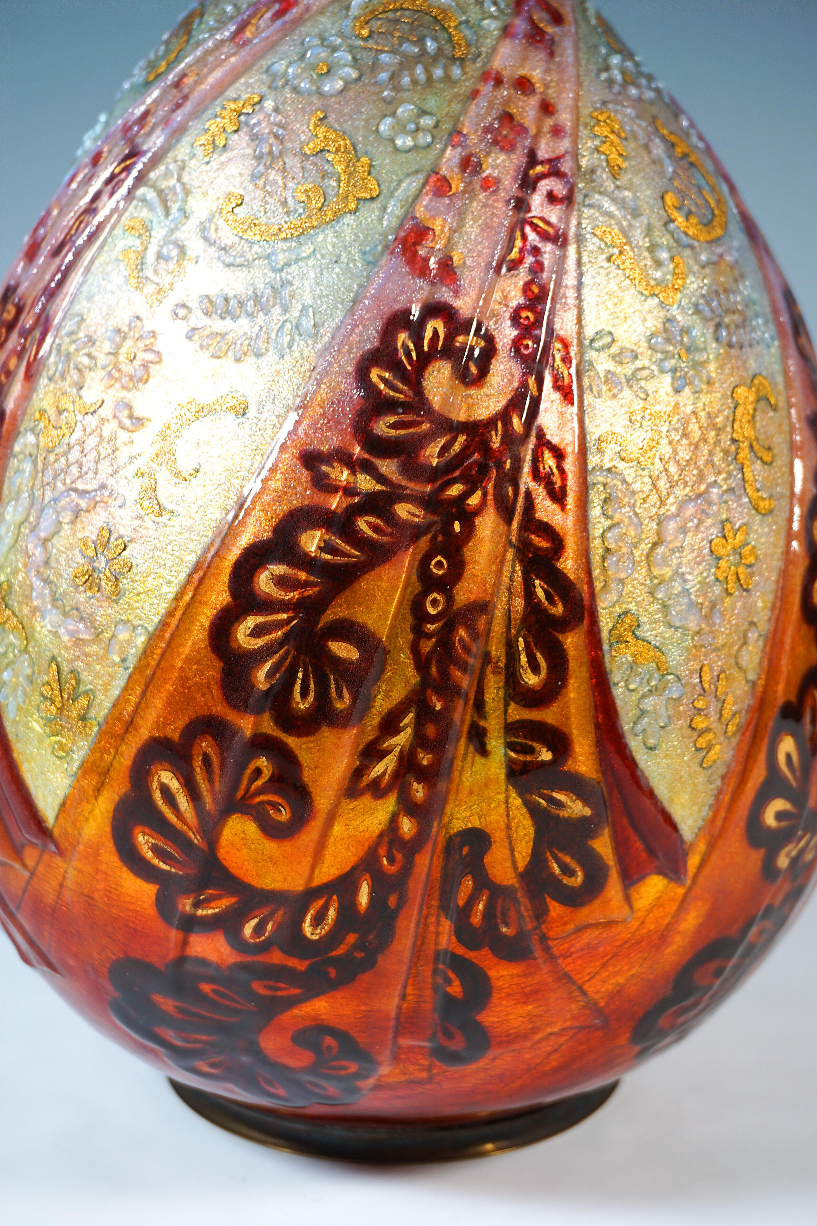 Große Art Déco-Emaille-Vase 'Volants Et Dentelles', Camille Fauré, Frankreich 1925/30 (Französisch) im Angebot