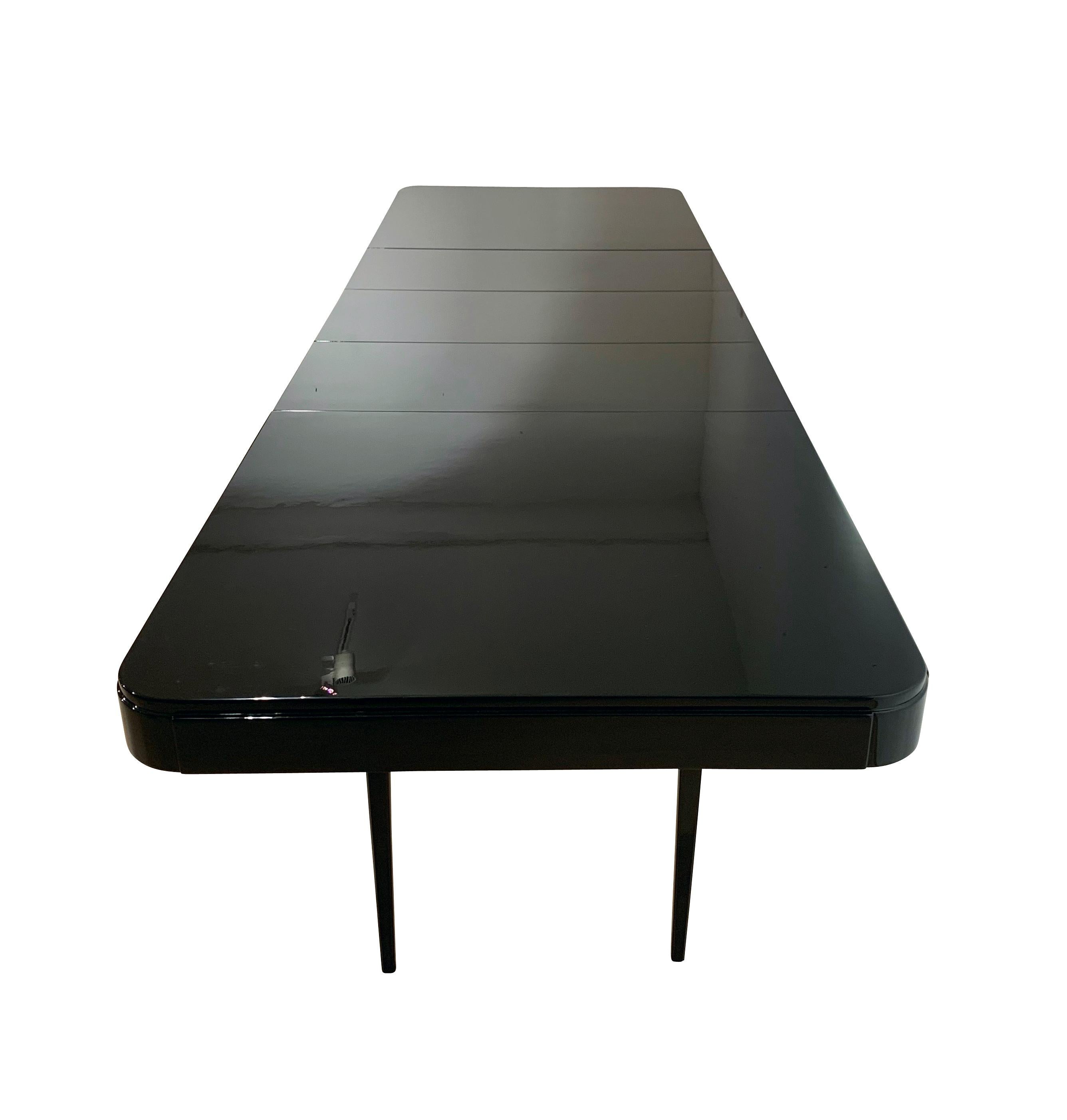 Mid-20th Century Large Art Deco Expandable Table, Black Lacquer and Metal, France, 1930s