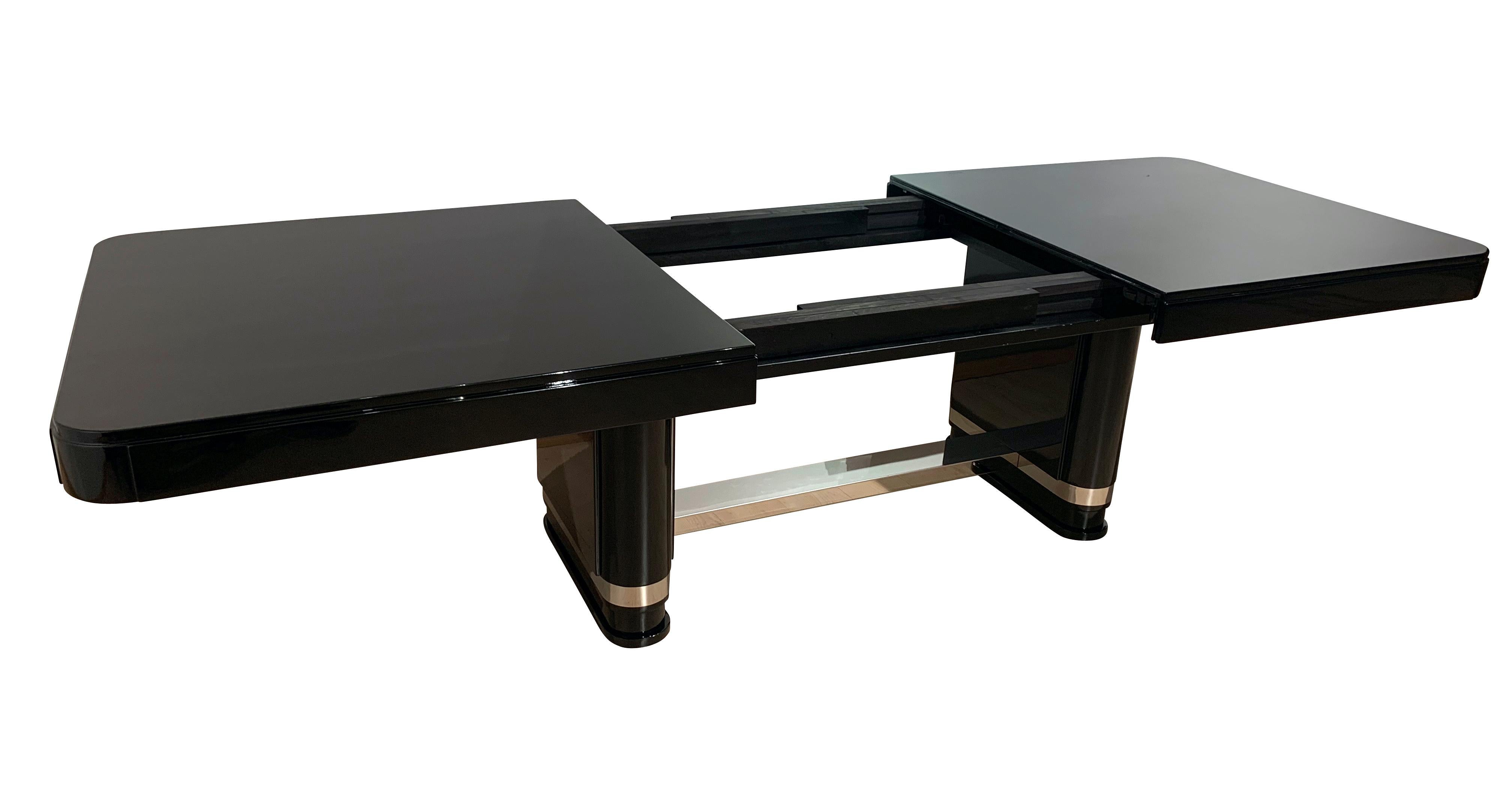 Stainless Steel Large Art Deco Expandable Table, Black Lacquer and Metal, France, 1930s