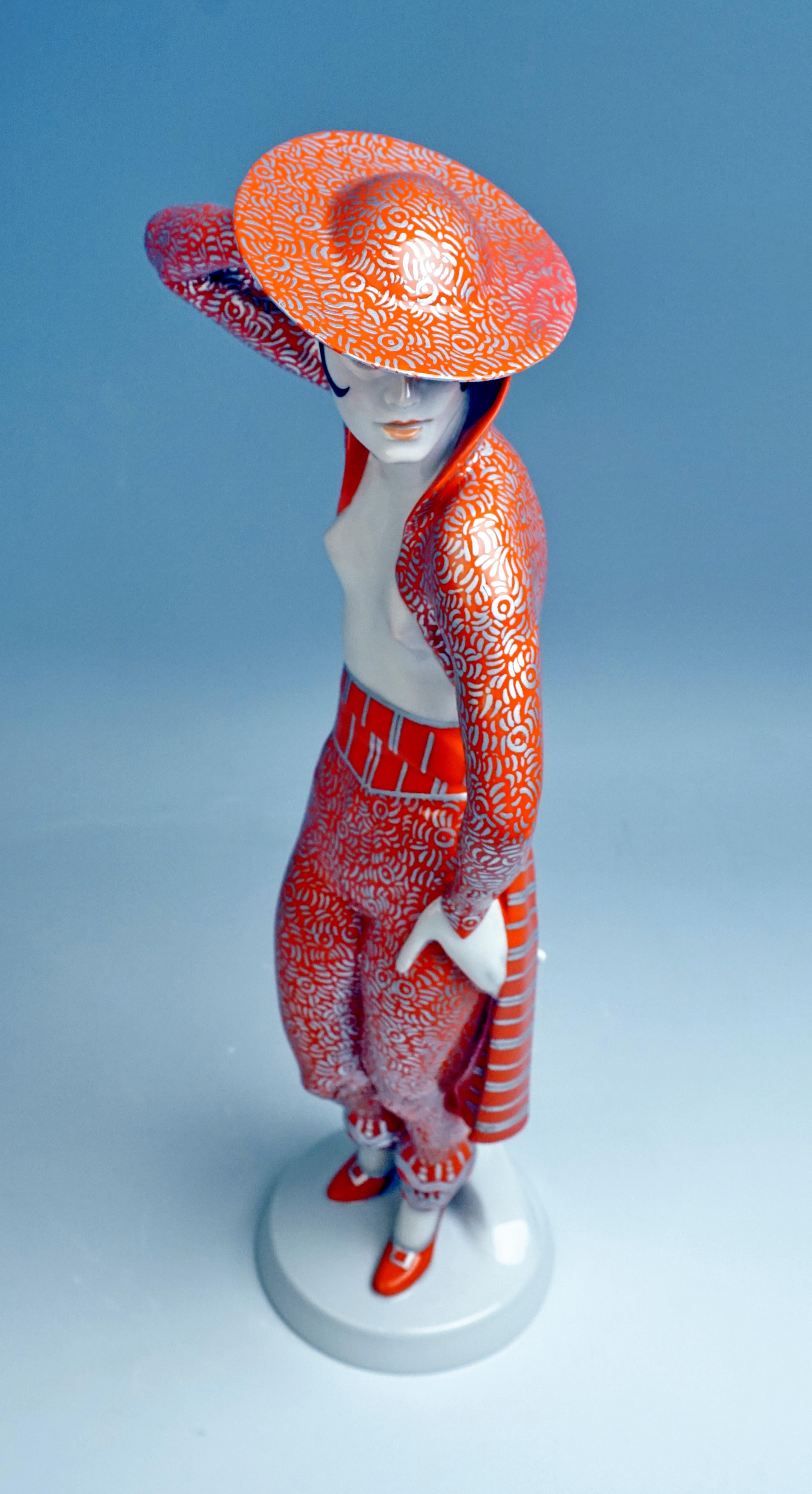 Art-déco-Figur einer spanischen Tänzerin, „Carmen“, Rosenthal, Deutschland, Höhe 15,94 cm (Handbemalt) im Angebot