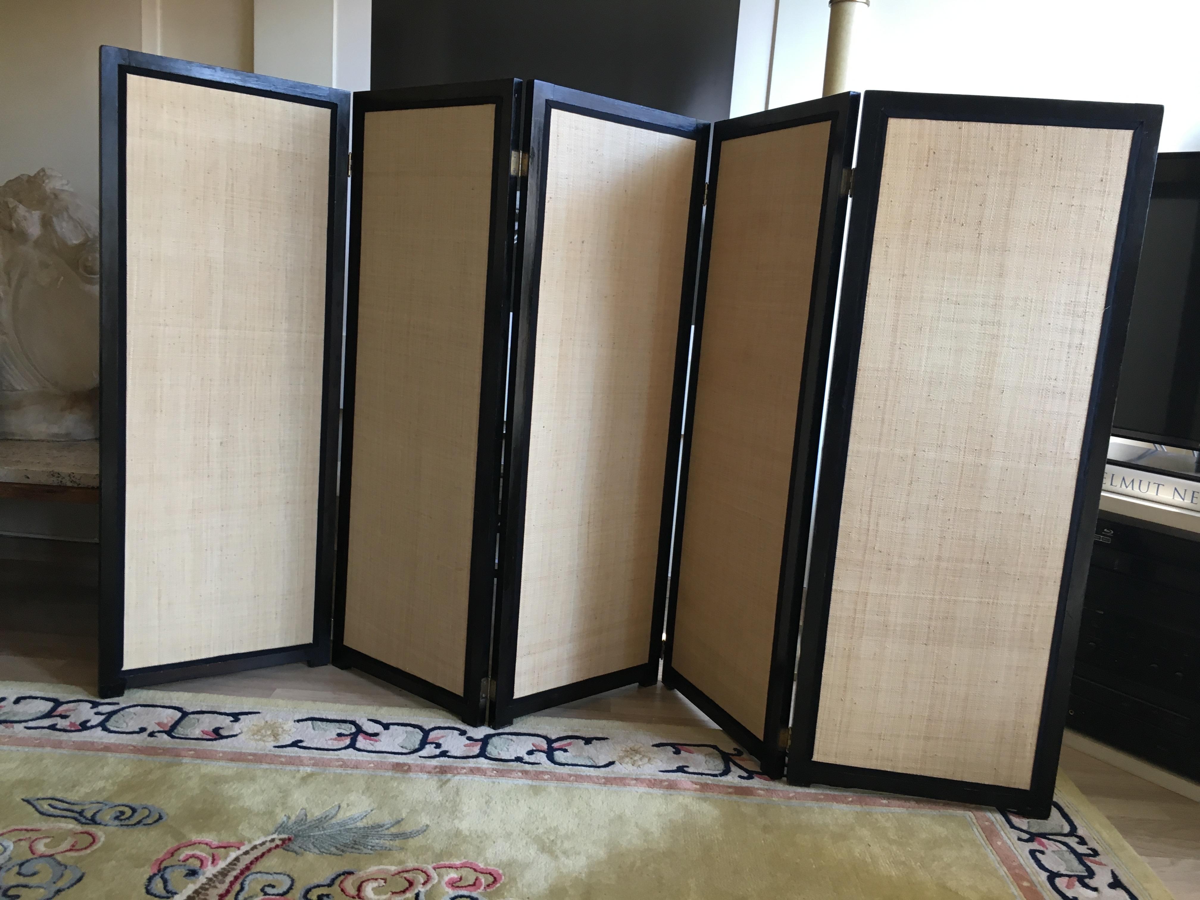 Large Art Deco Five Panels Black Lacquer and Raffia Screen, France 1930 In Good Condition For Sale In Brussels, BE