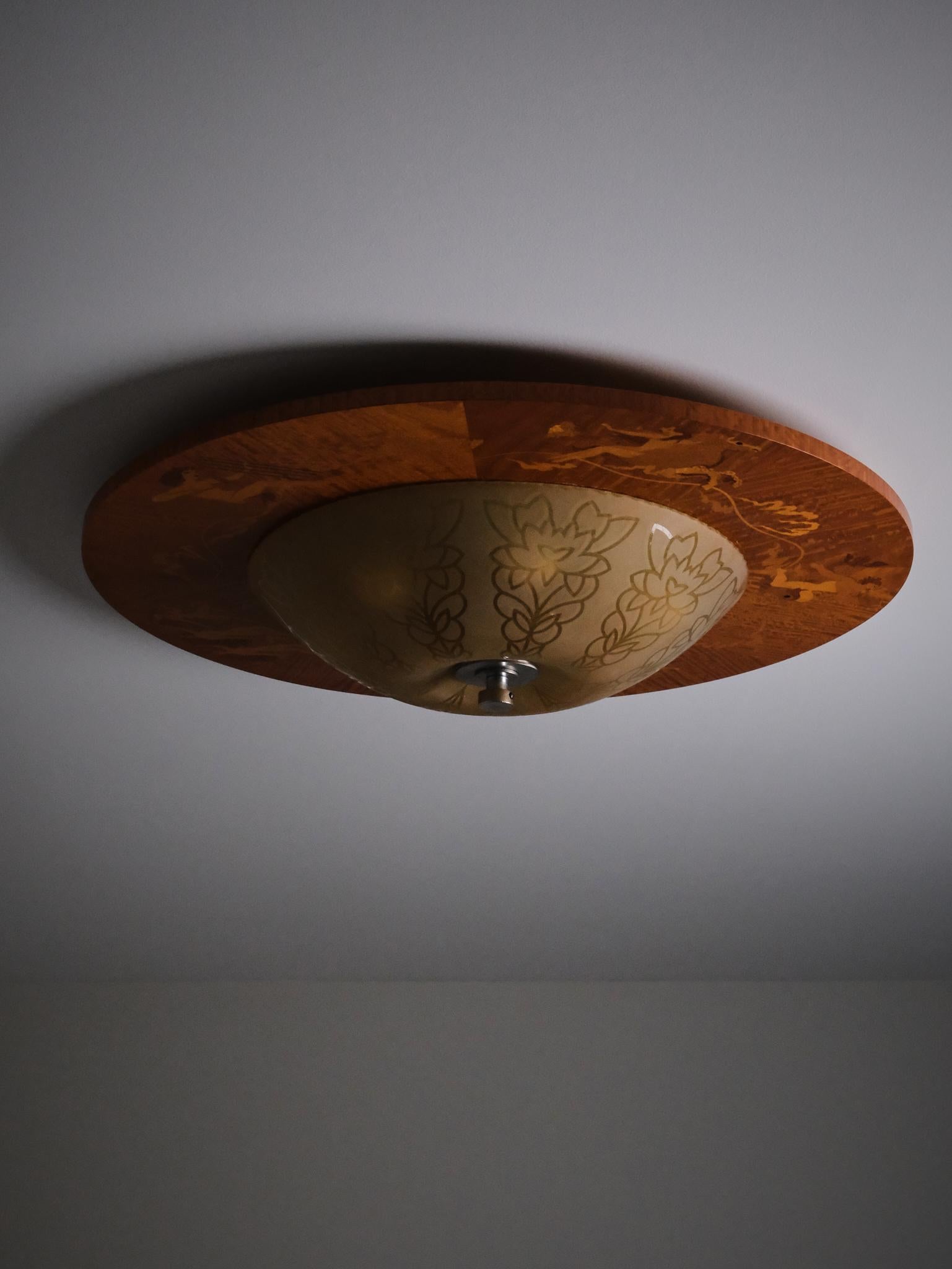 Large Art Deco flush mount ceiling lamp by Birger Ekman, Sweden, 1930s In Good Condition For Sale In Eskilstuna, SE