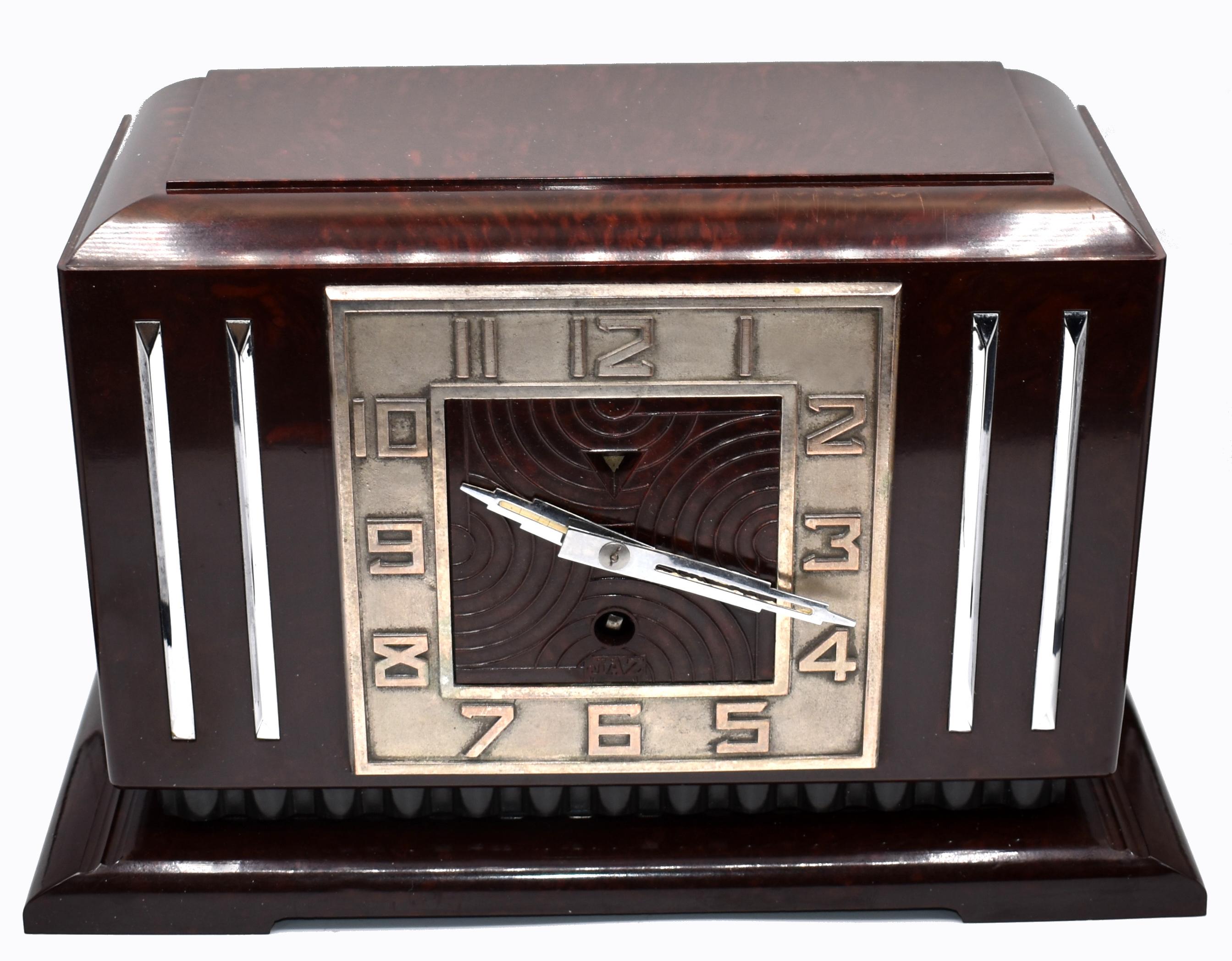 Large Art Deco French Bakelite Mantle Clock by JAZ, circa 1930s 4