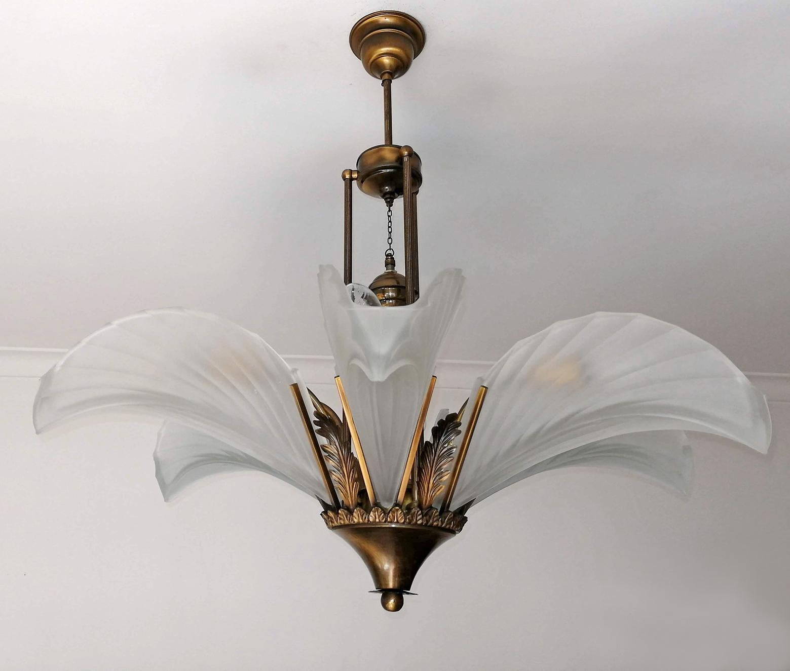 20th Century Large Art Deco Frosted Glass Palm Tree Hollywood Regency Brass Chandelier