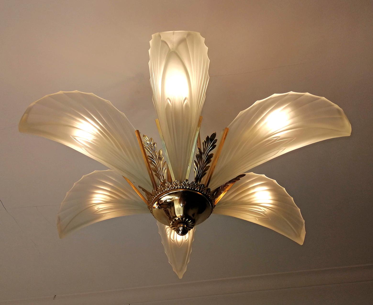 Large Art Deco Frosted Glass Palm Tree Hollywood Regency Gilt Chandelier 1