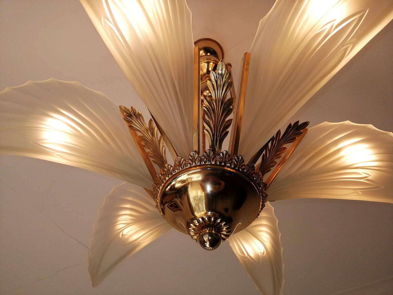 Large Art Deco Frosted Glass Palm Tree Hollywood Regency Gilt Chandelier 3