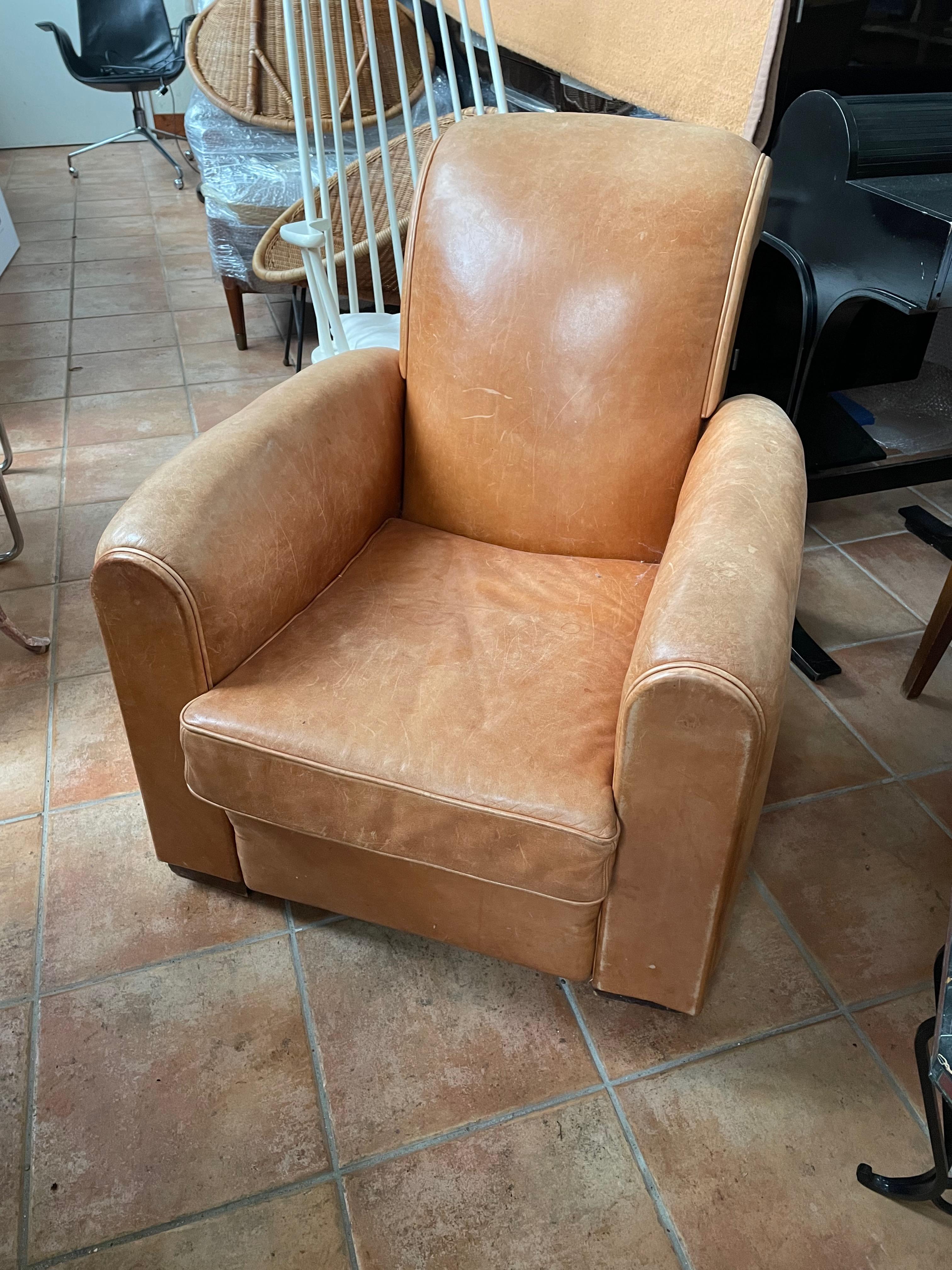 Large Art Déco Leather Club Chair. France 1930s. For Sale 7