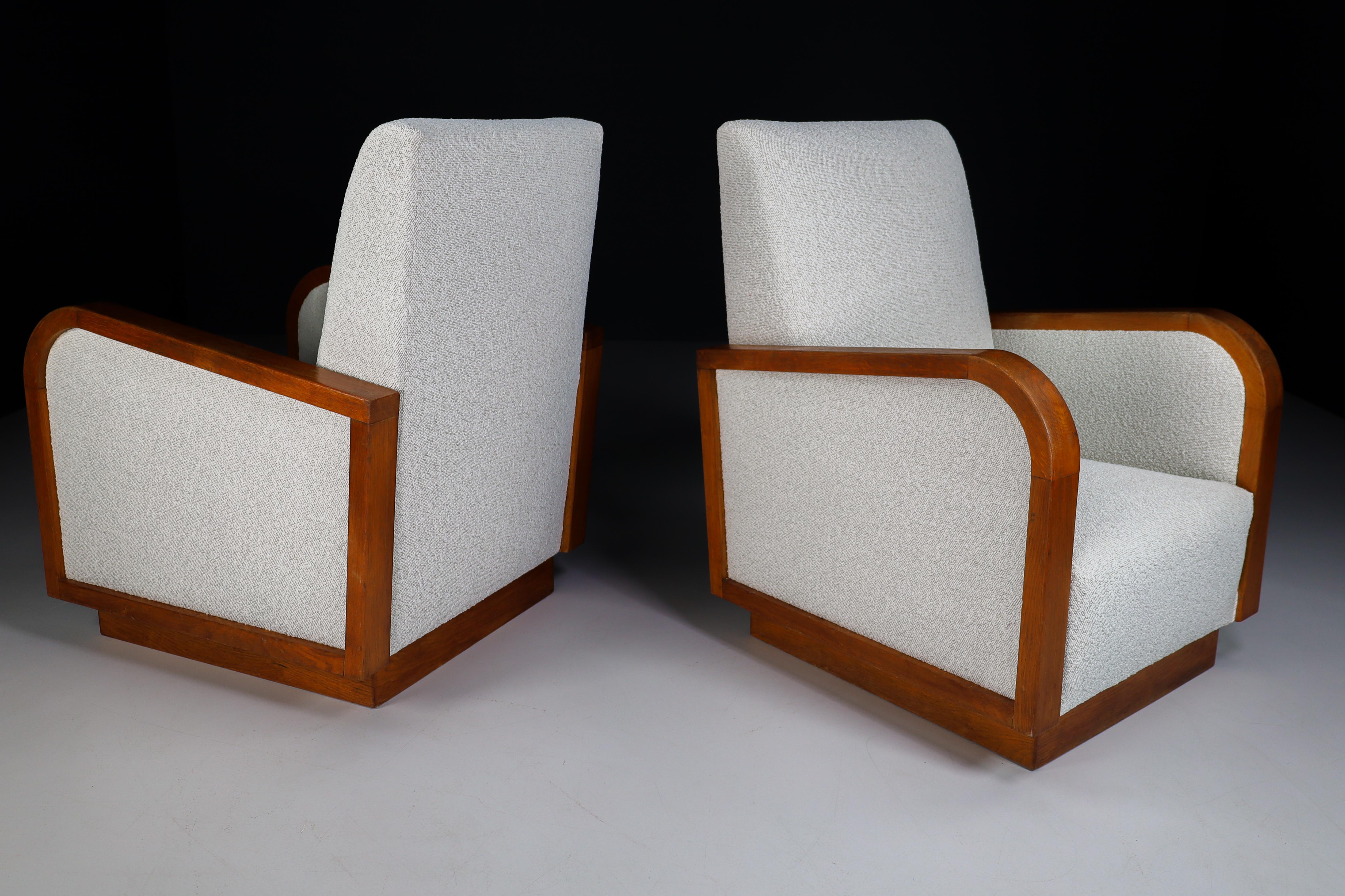Large Art Deco Lounge Chairs in Oak & Reupholstered in Bouclé Fabric France '30s For Sale 1