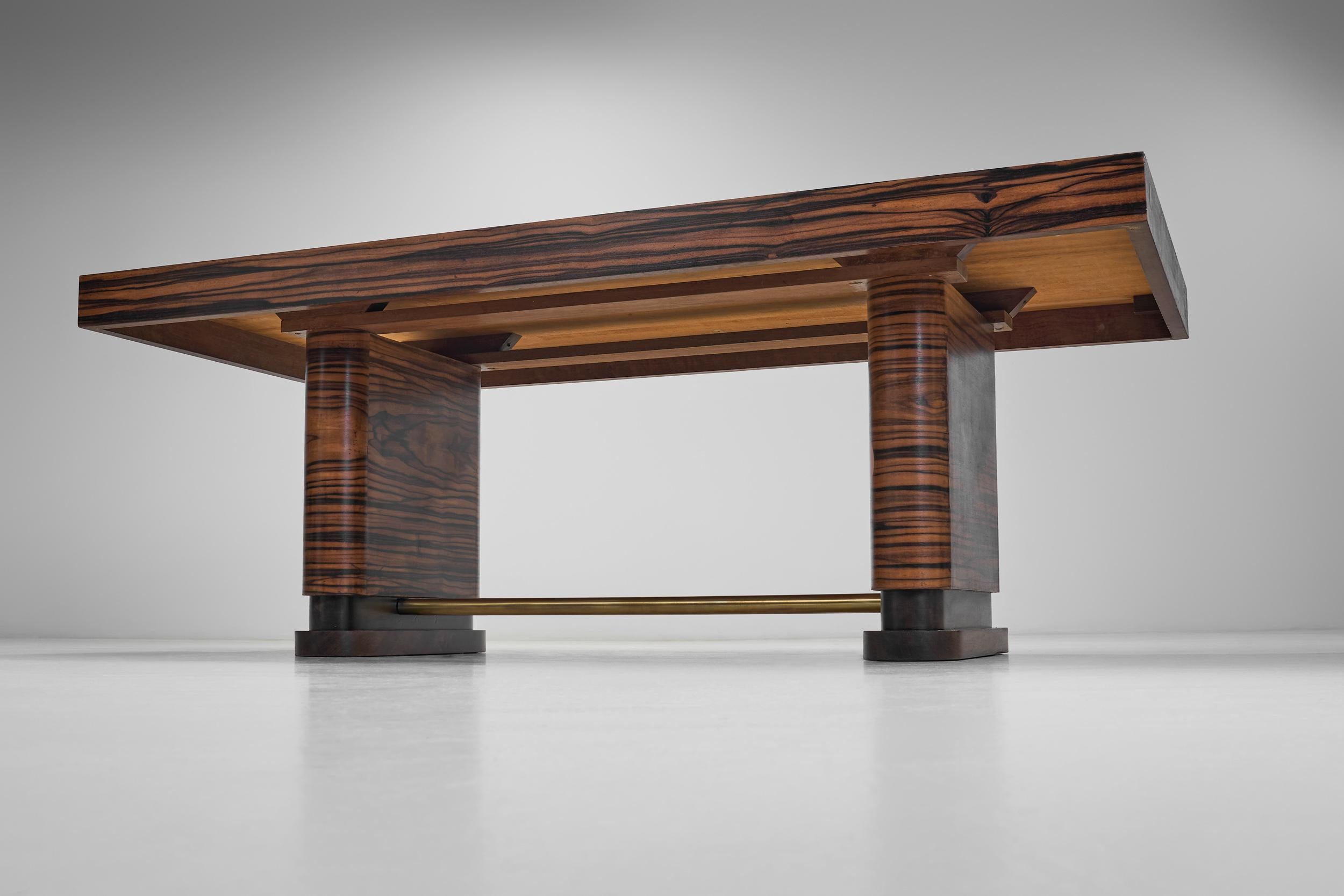 Großer Art-Deco-Tisch aus Makassar-Ebenholz, Europa 1930er Jahre im Angebot 5