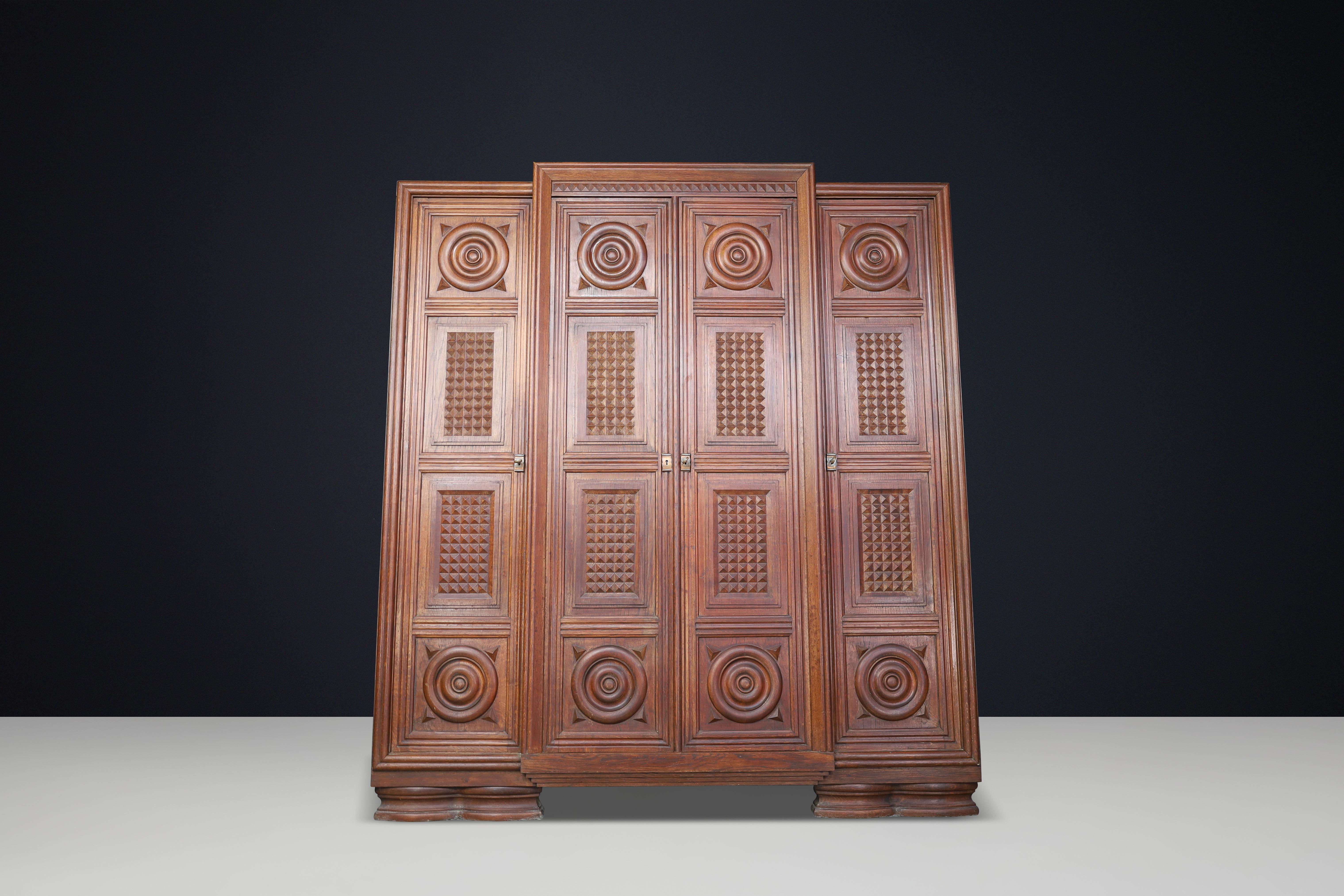 Gran Armario Art Decó de roble de cuatro puertas de Charles Dudouyt, Francia, años 30. en venta 6