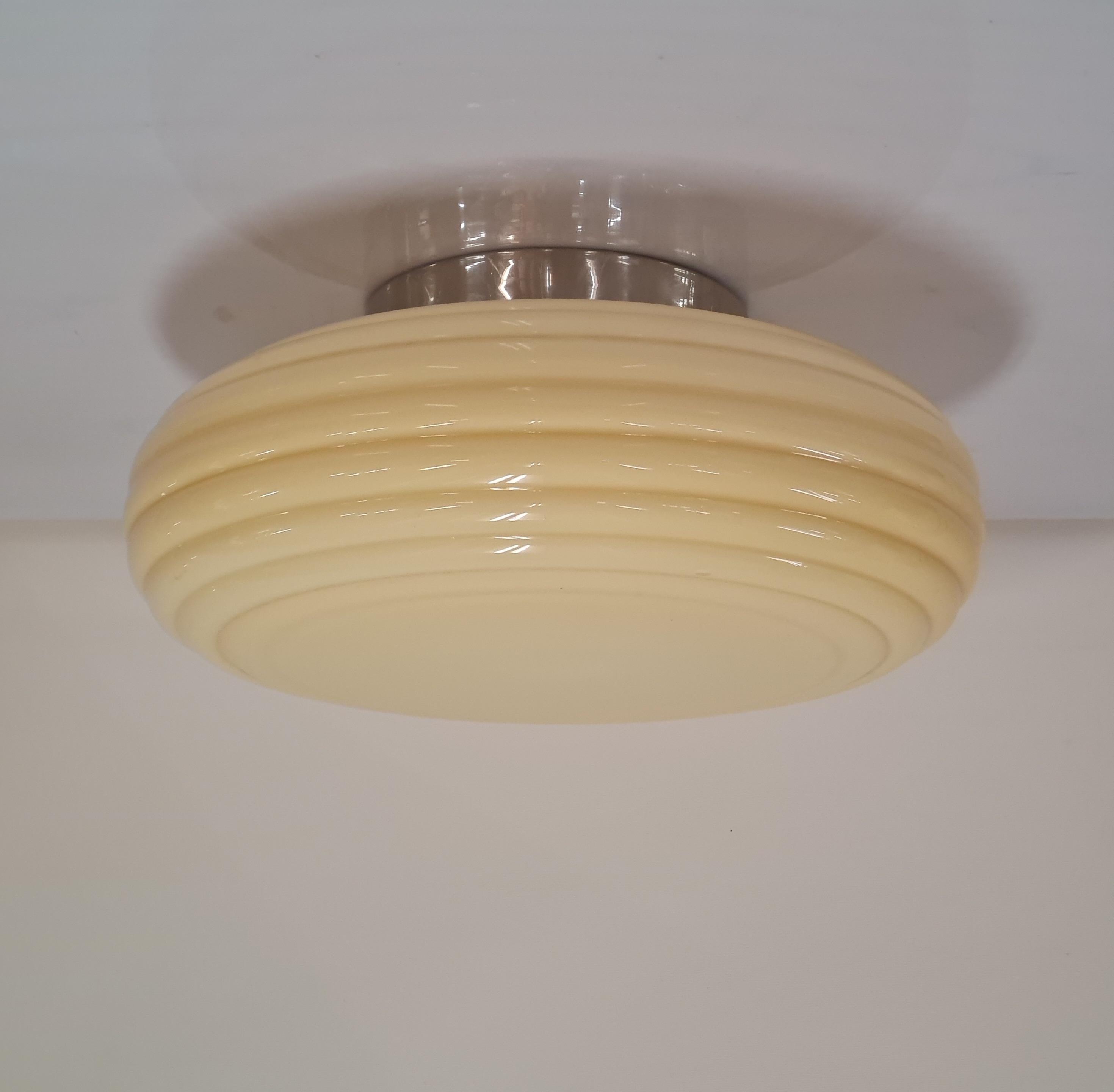 Large Art Deco Paavo Tynell Flushmount Model 1621, Rimmed Glass, Taito 1930s For Sale 4