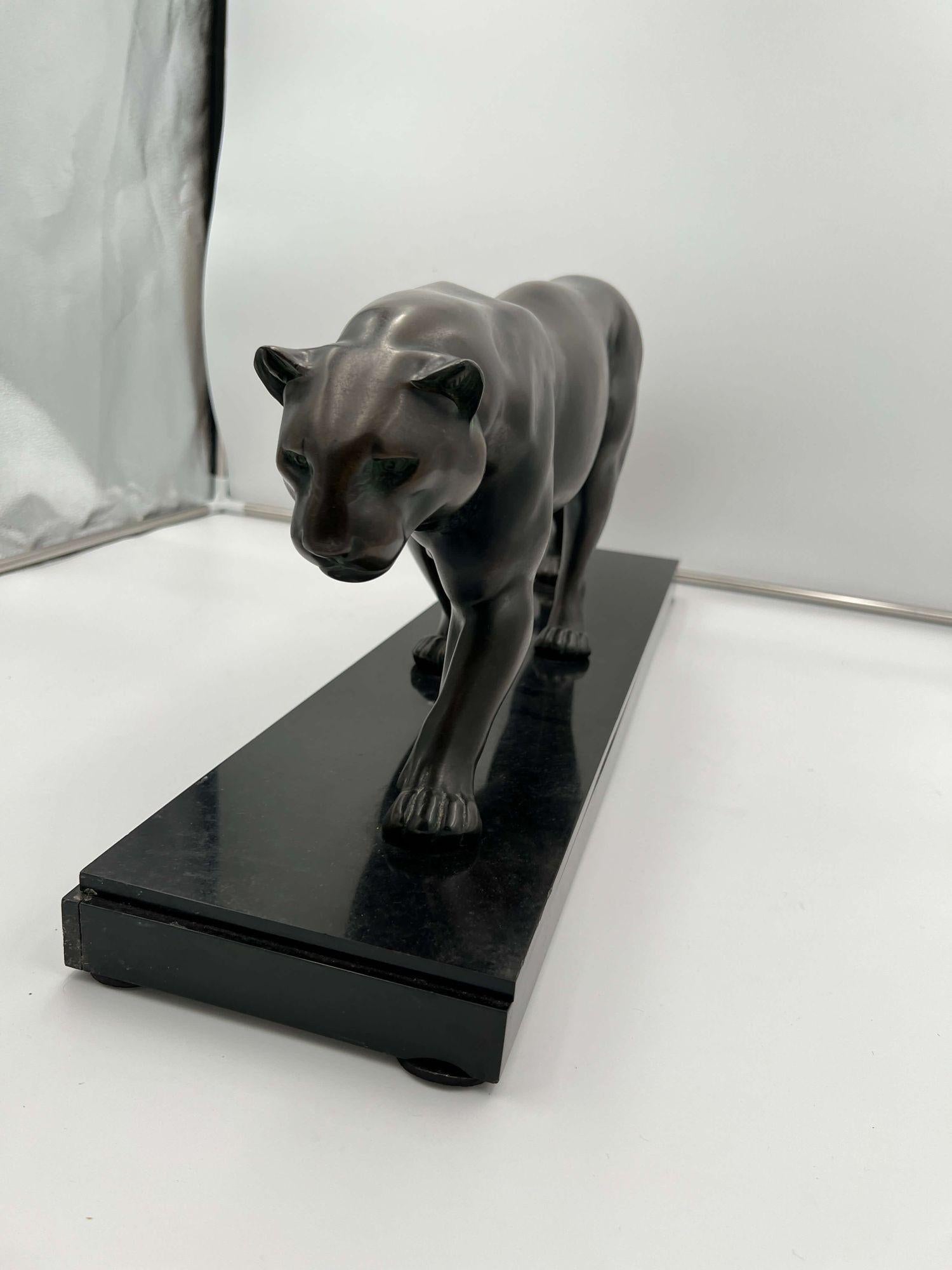 Large Art Deco Panther Sculpture by Rules, Bronze, Marble, France, circa 1930 2