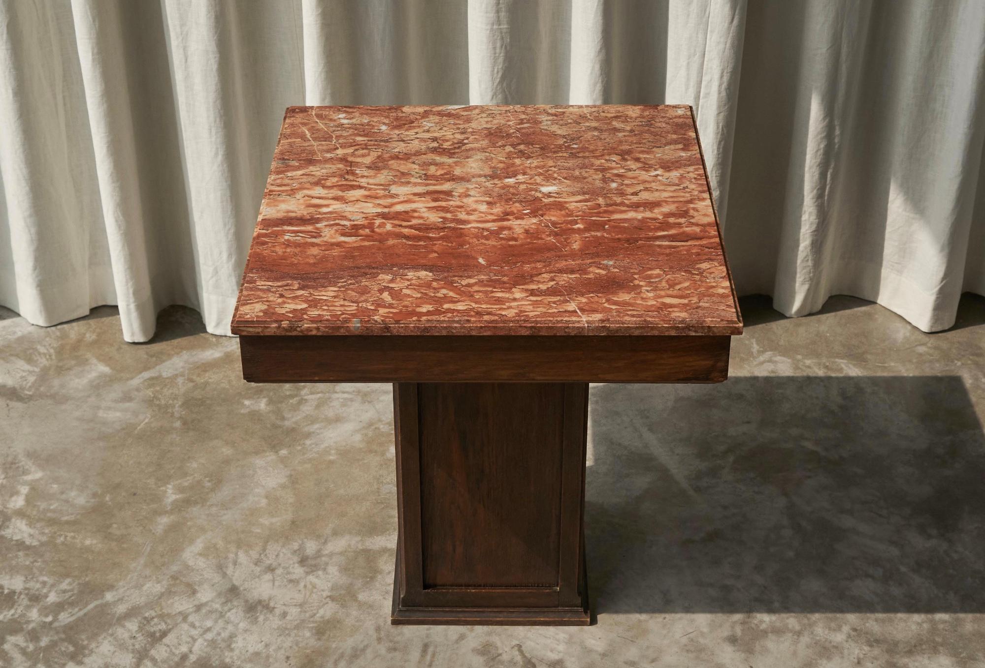 Large Art Deco Pedestal Side Table in Oak and Expressive Red Marble 1930s For Sale 2