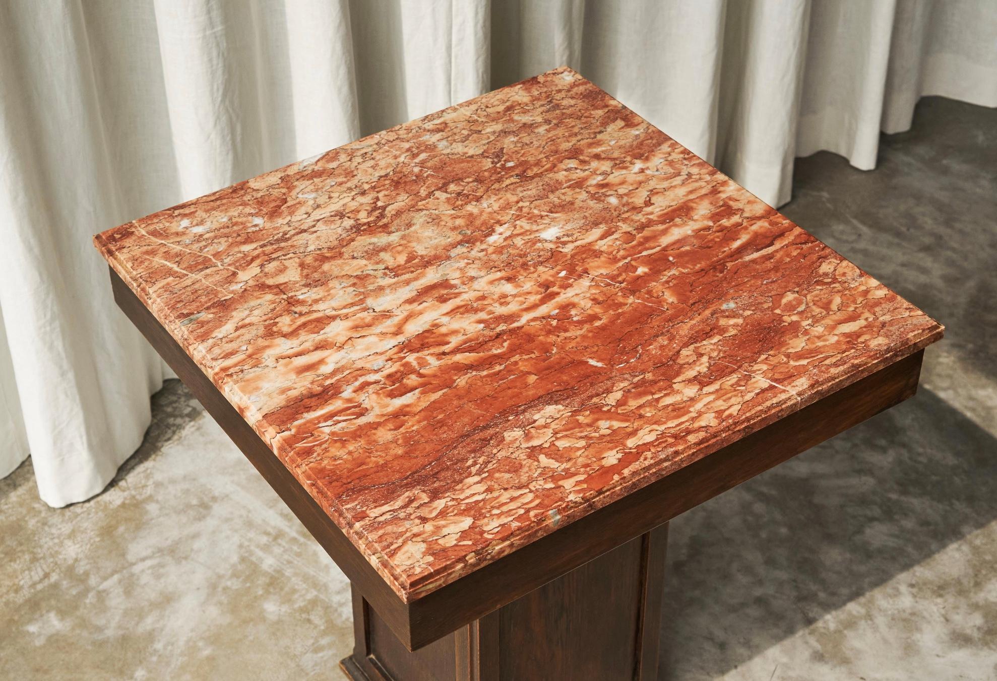 Large Art Deco Pedestal Side Table in Oak and Expressive Red Marble 1930s For Sale 3