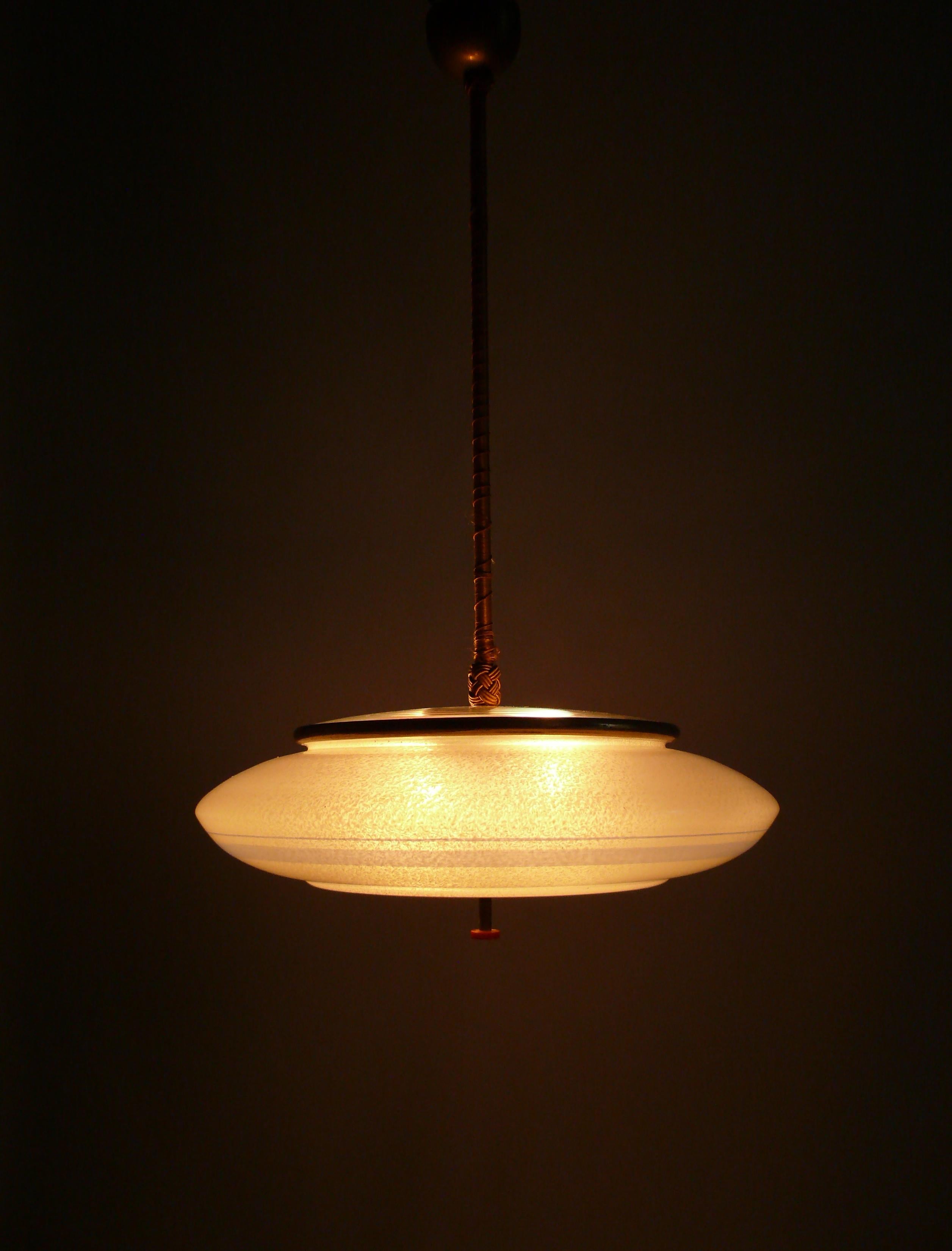 Metallo Large Art Déco Pendant Light, 1930s - 1950s in vendita