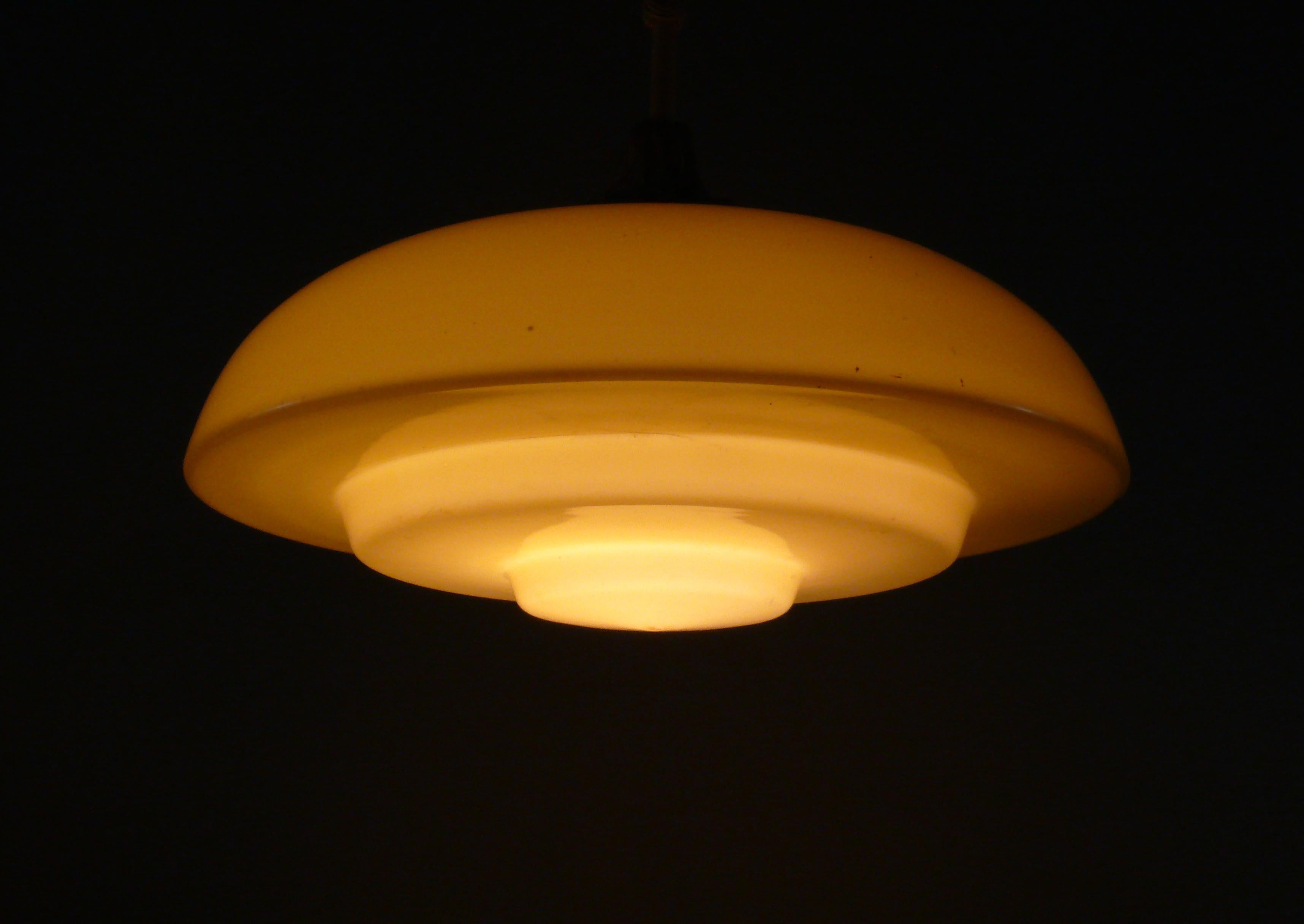 Large Art Déco Pendant Light, 1930s In Good Condition For Sale In Schwerin, MV