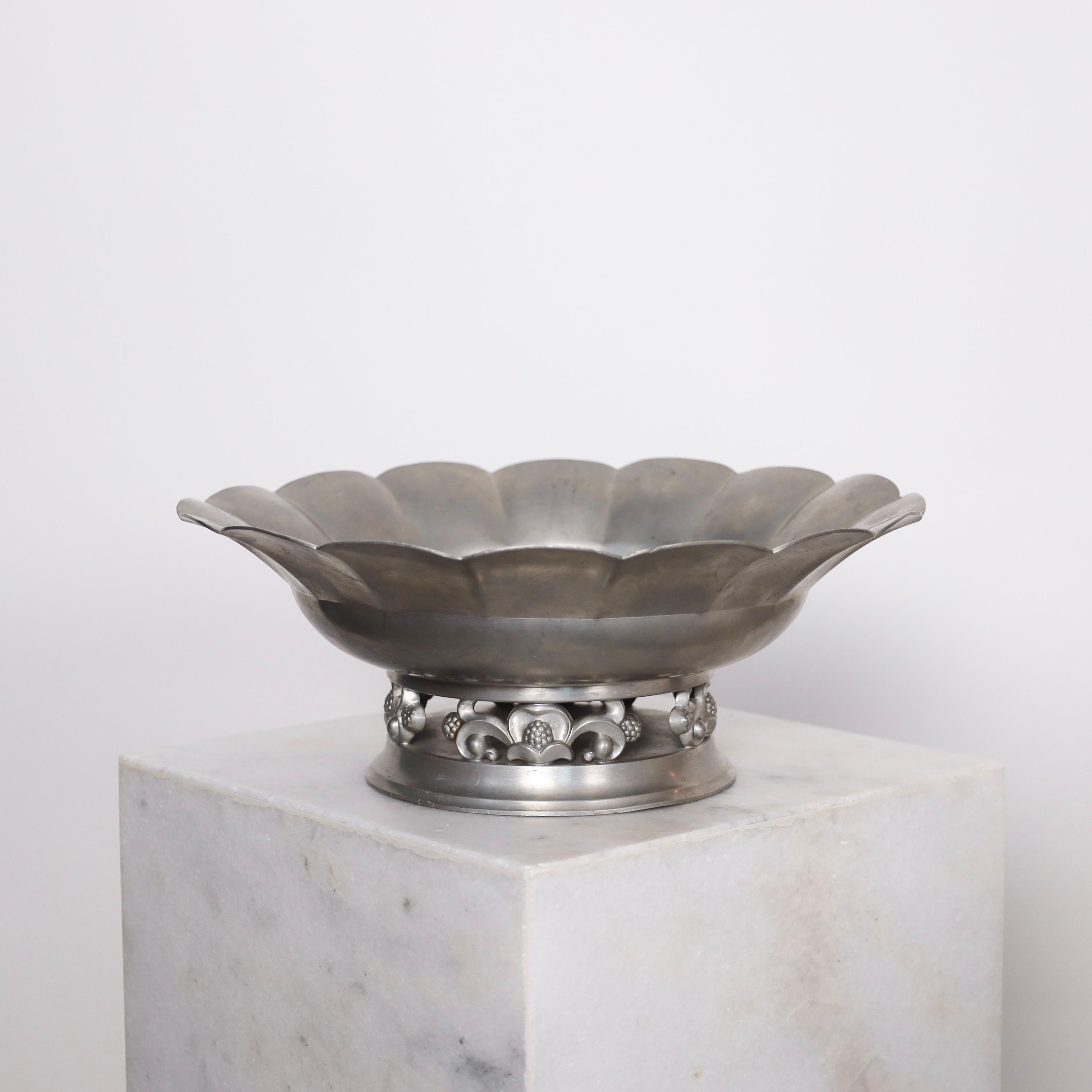 Danish Large Art Deco Pewter Bowl by Just Andersen, 1920s, Denmark For Sale
