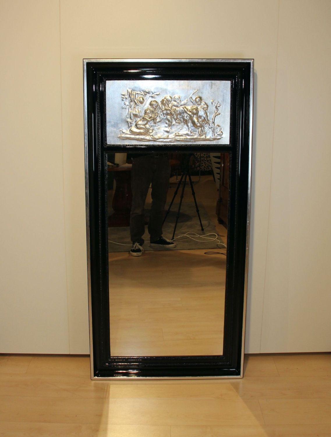 French Art Deco Mirror, Black Lacquer and Silver-Leaf, France circa 1920 For Sale