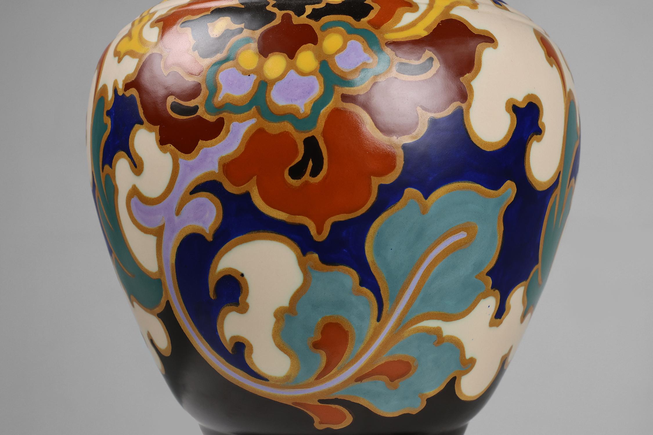 Hand-Painted Large Art Deco Regina Gouda vase with Rosario floral decor, The Netherlands 1930