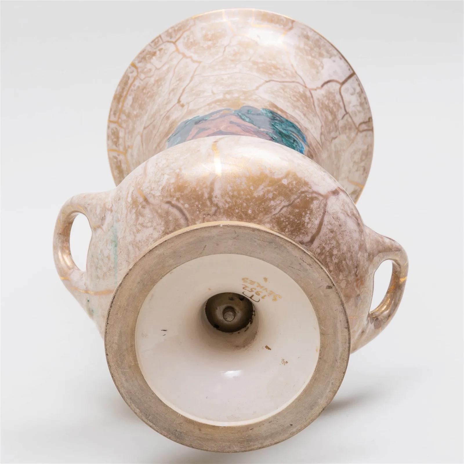 Porcellana Grande vaso in porcellana Art Déco Sèvres di Jean Mayodon in vendita