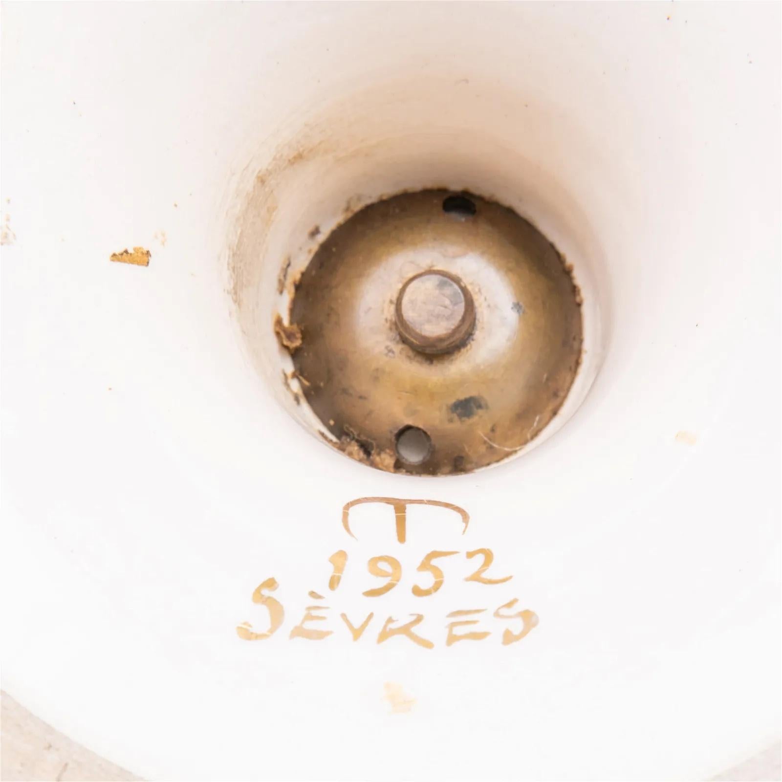 Grande vaso in porcellana Art Déco Sèvres di Jean Mayodon in vendita 1