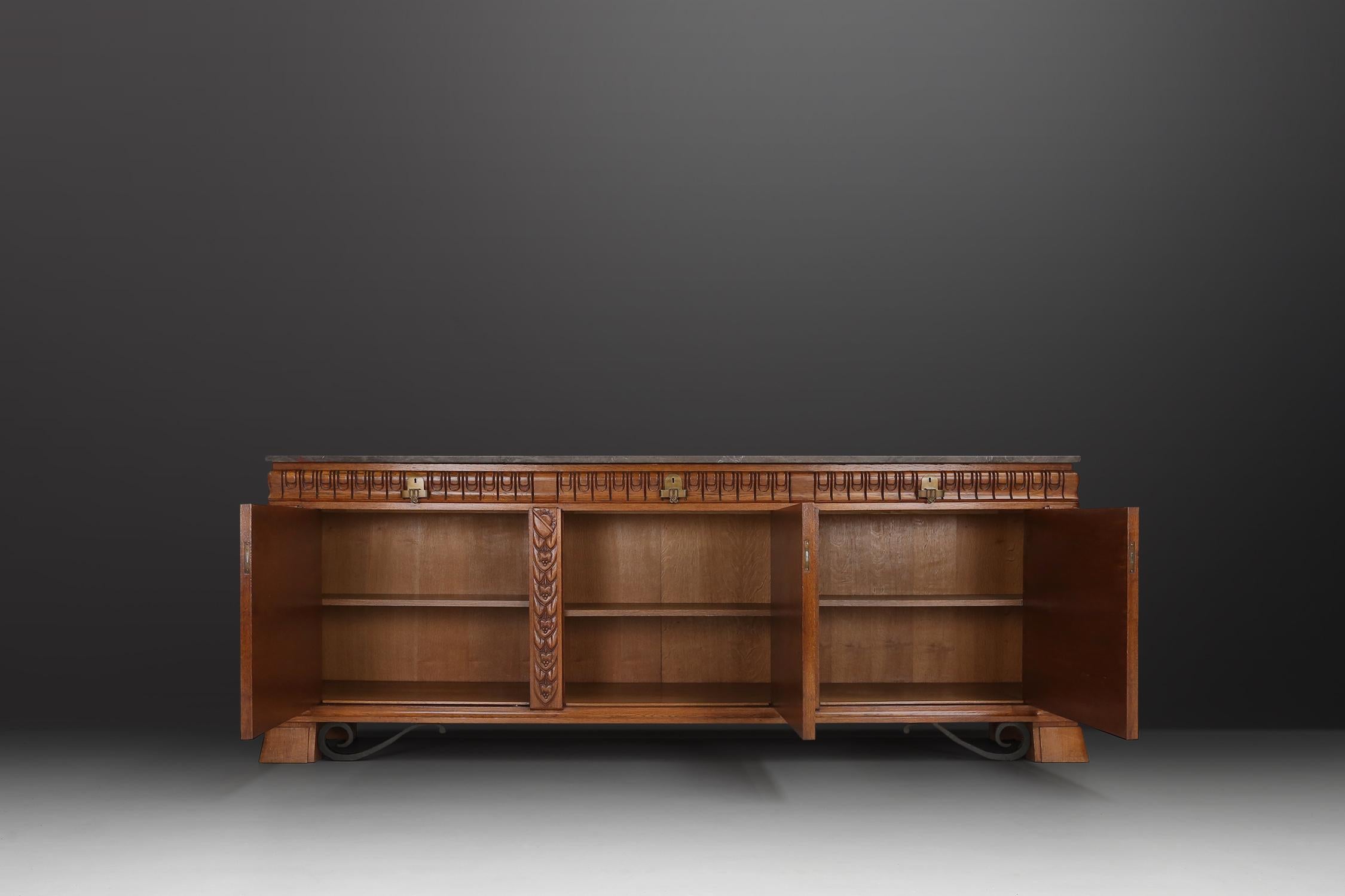 Large Art Deco Sideboard, 1940s In Good Condition In Meulebeke, BE