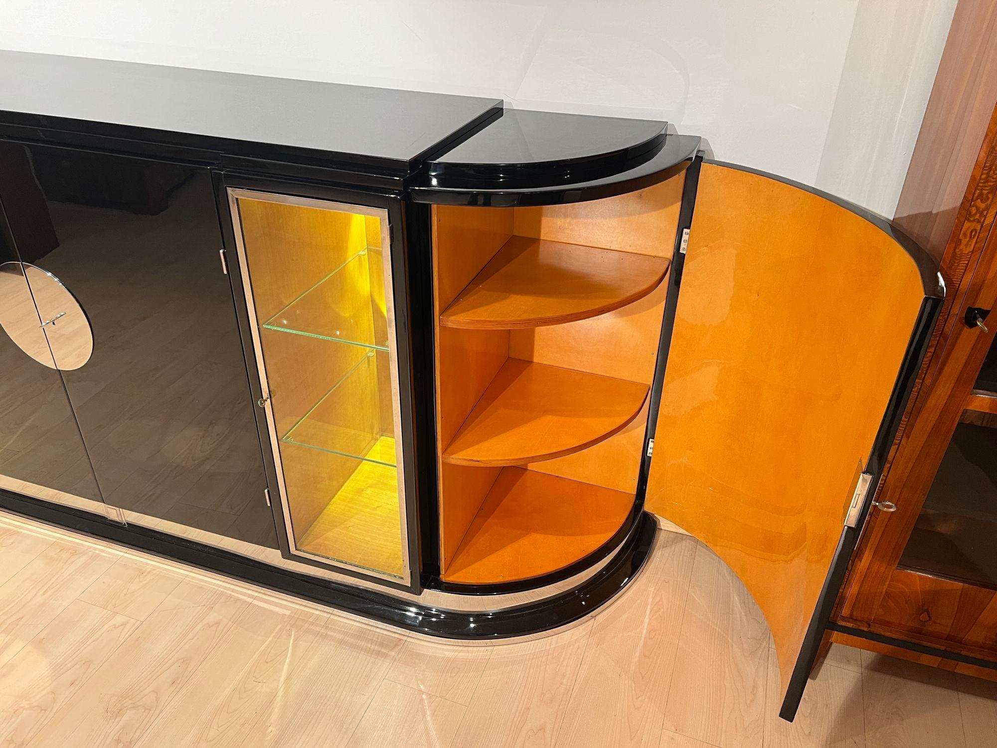 Large Art Deco Sideboard, Black Lacquer, Maple, Lighting, France circa 1930 For Sale 5