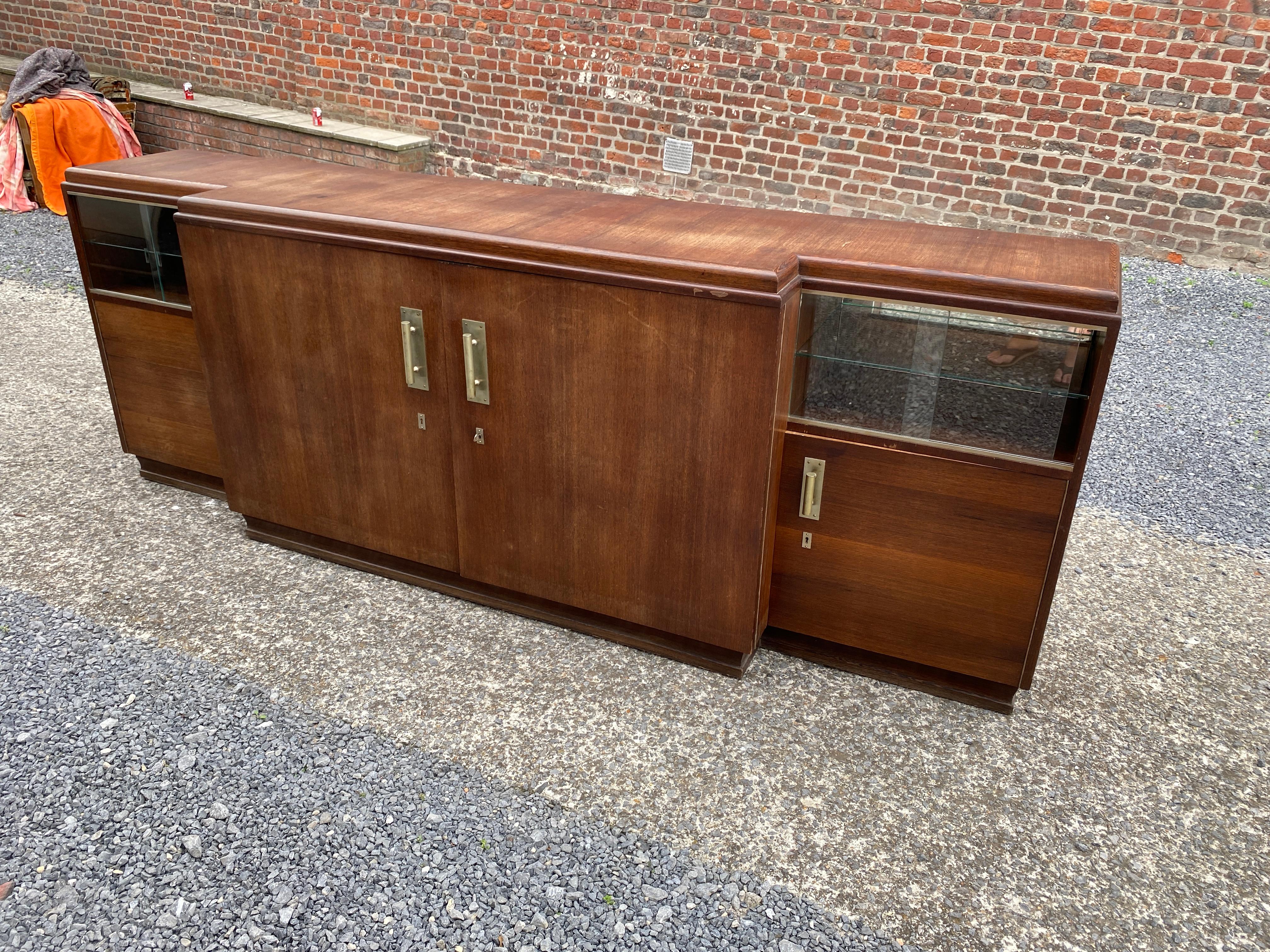 Large Art Deco Sideboard in Walnut, circa 1930 For Sale 1