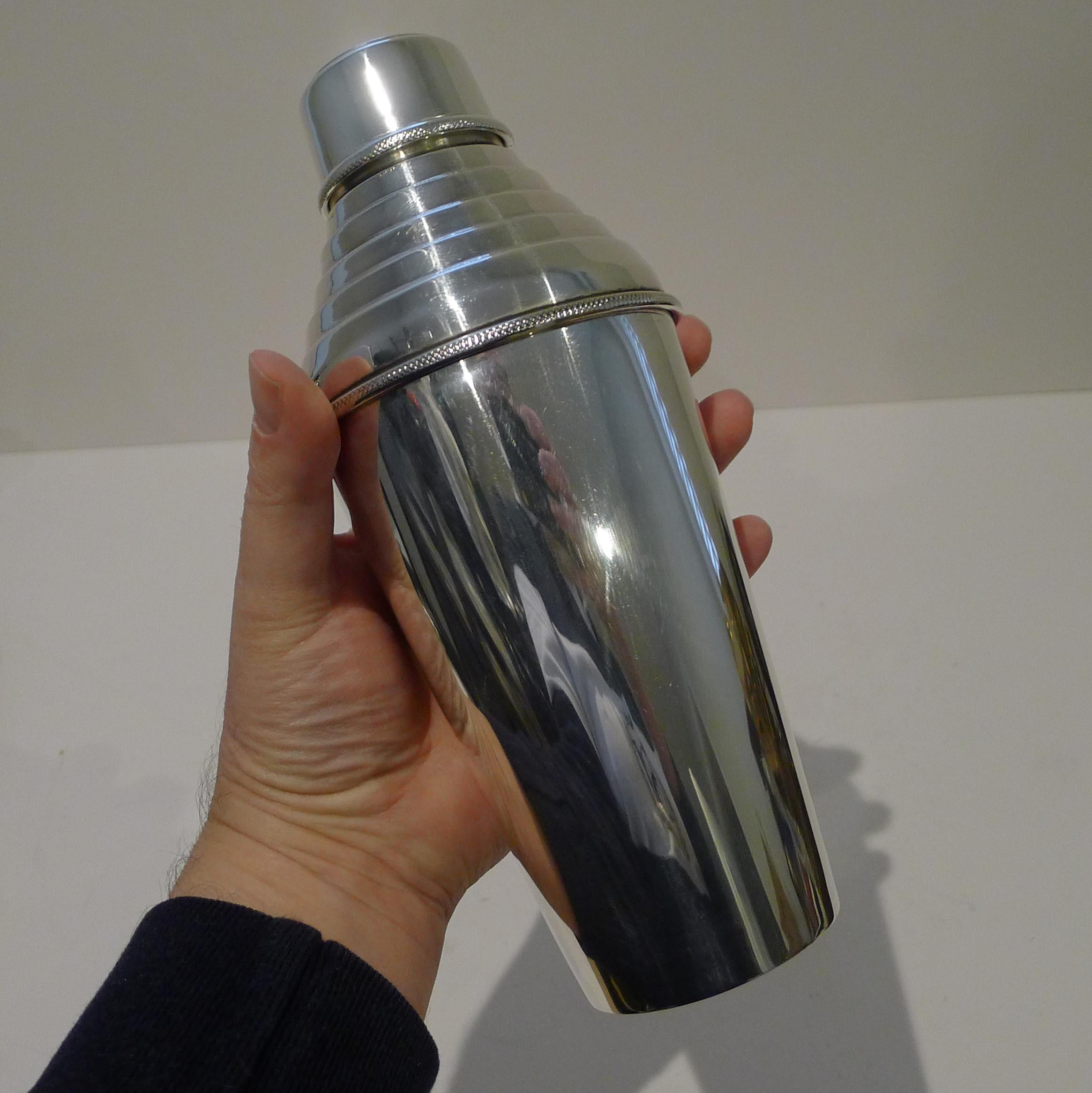 Mid-20th Century Large Art Deco Silver Plated Cocktail Shaker by Hukin & Heath For Sale