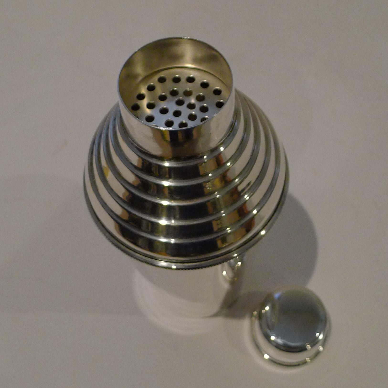 Large Art Deco Silver Plated Cocktail Shaker by Hukin & Heath For Sale 3